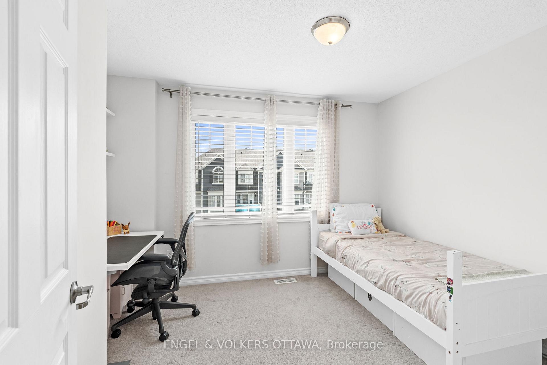 Photo 37 of 349 Pumpkinseed Crescent, Ottawa, Barrhaven - Half Moon Bay — HOMEH