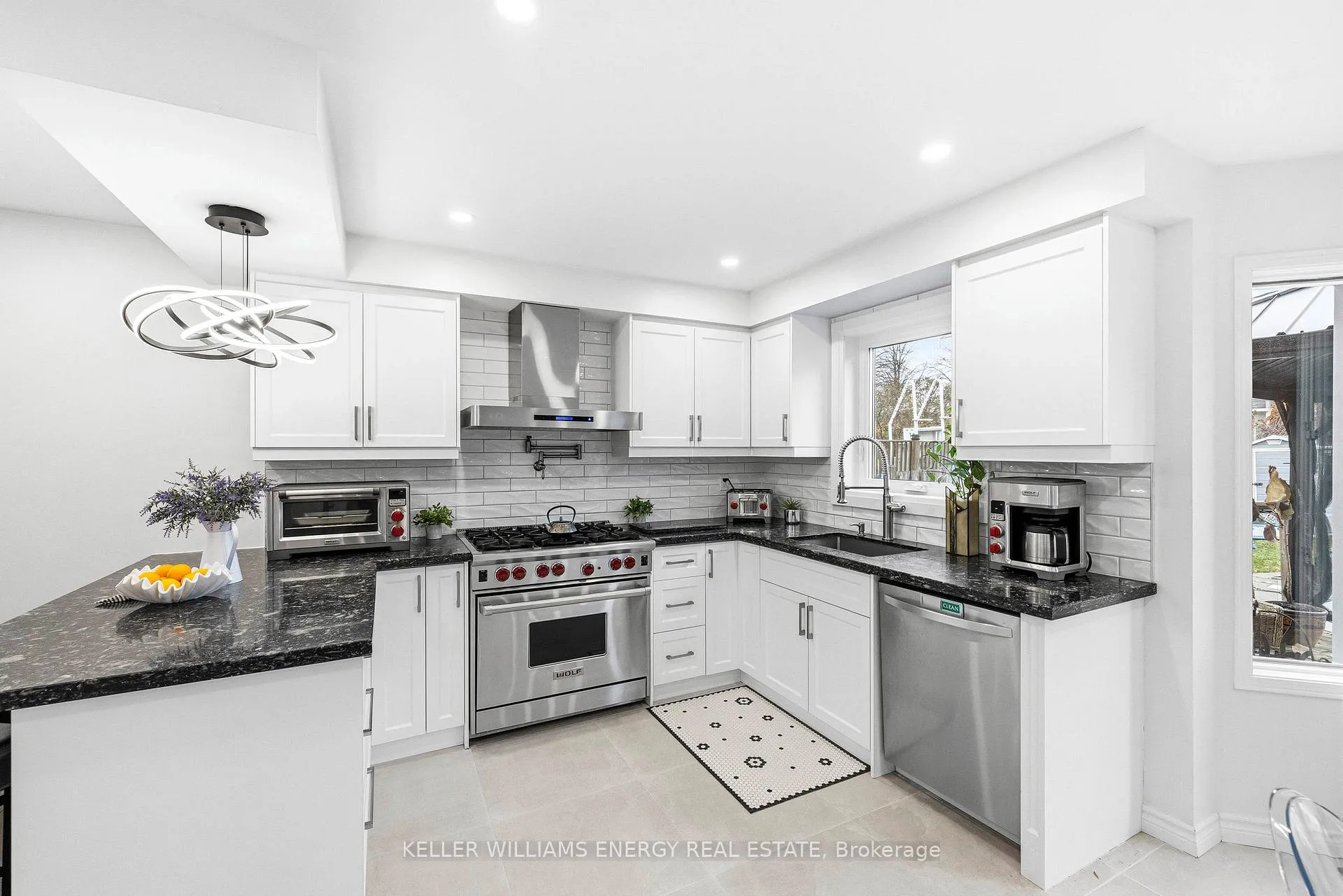 Photo 11 of 97 Deverell Street, Whitby, Rolling Acres — HOMEH