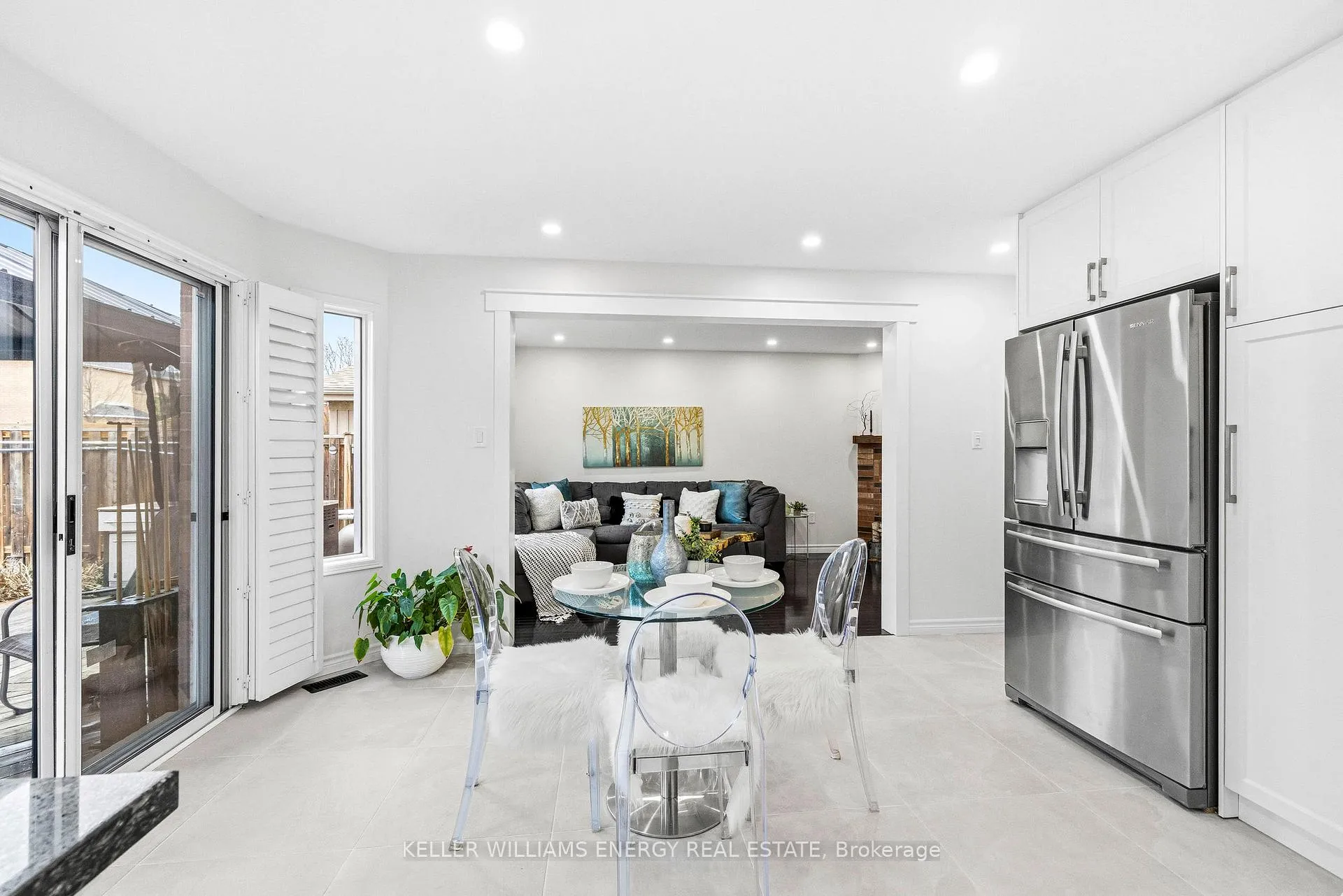Photo 13 of 97 Deverell Street, Whitby, Rolling Acres — HOMEH
