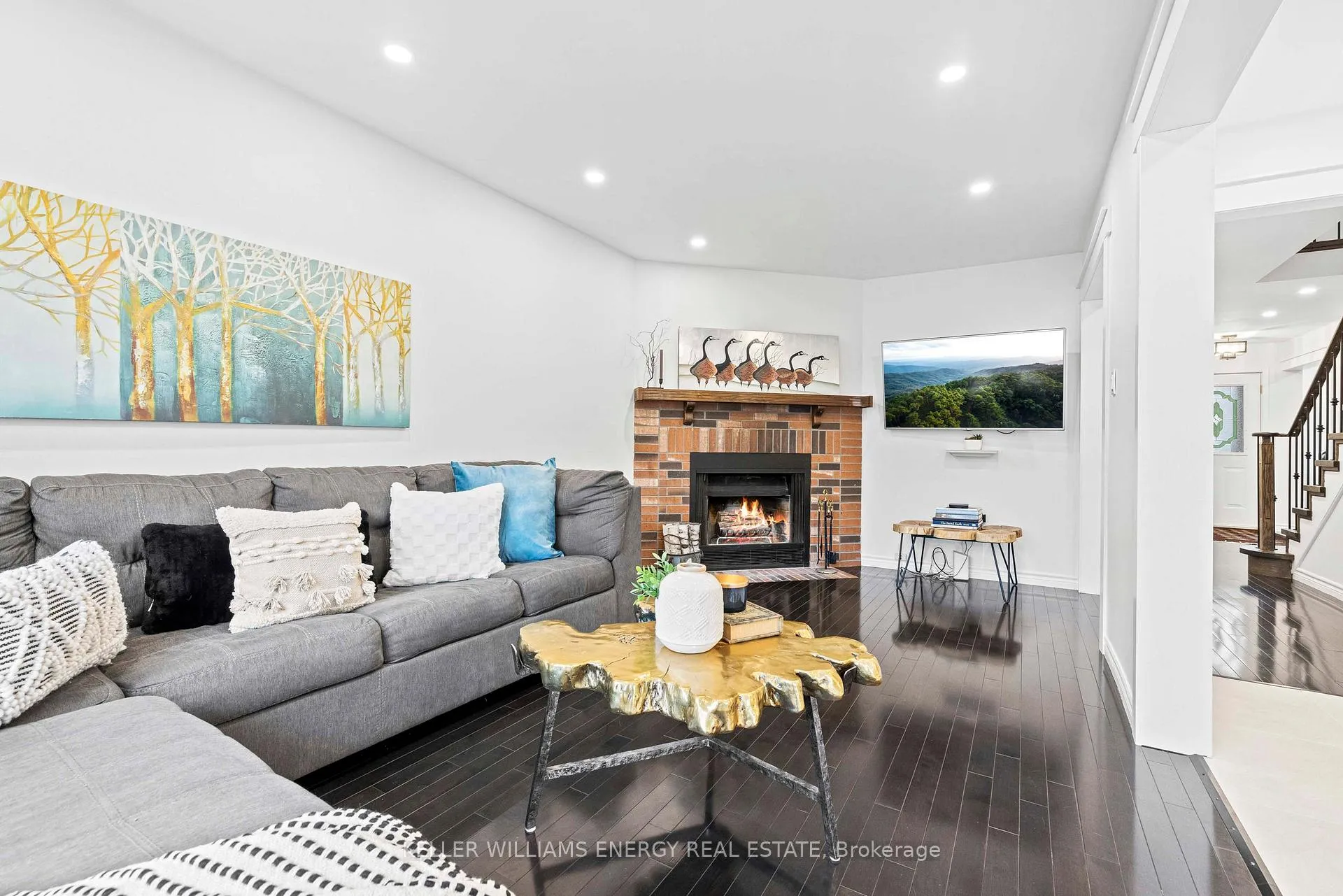 Photo 17 of 97 Deverell Street, Whitby, Rolling Acres — HOMEH