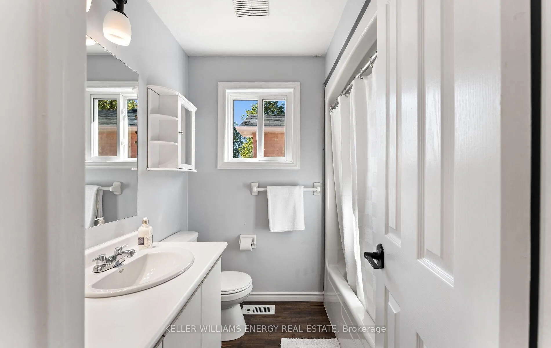Photo 27 of 97 Deverell Street, Whitby, Rolling Acres — HOMEH