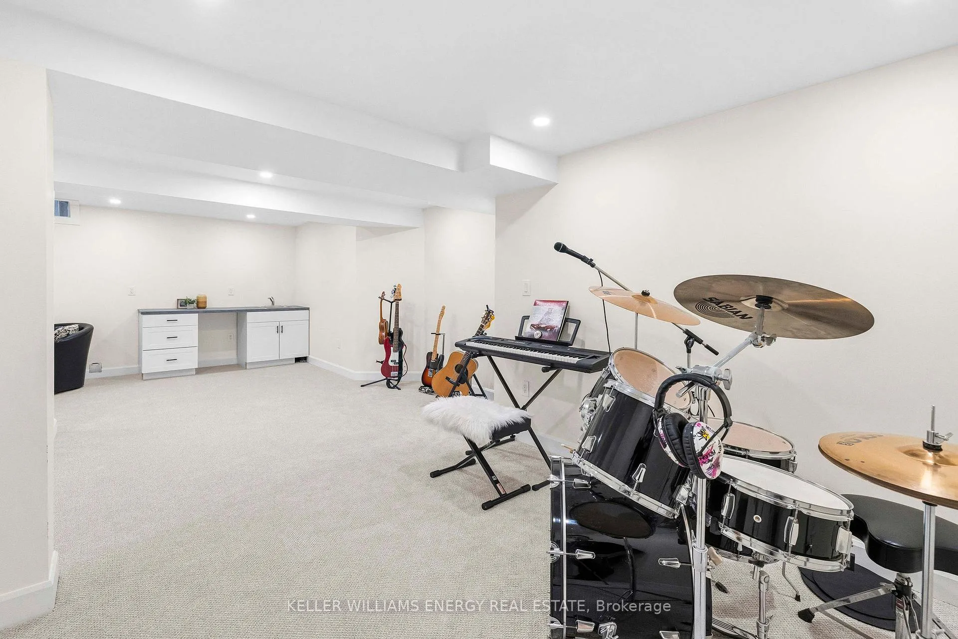 Photo 36 of 97 Deverell Street, Whitby, Rolling Acres — HOMEH
