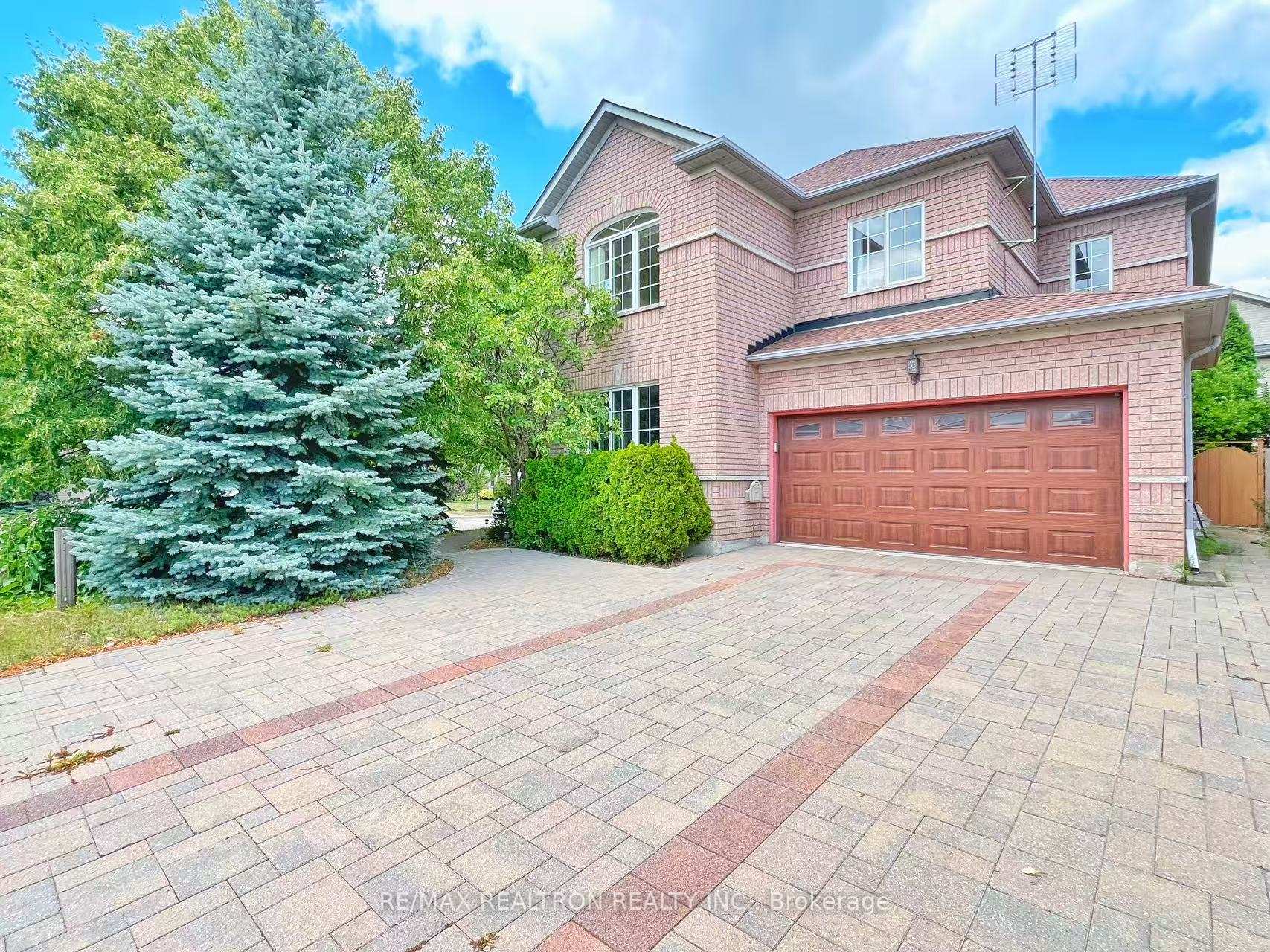Photo 2 of 64 Keegan Crescent, Vaughan, Sonoma Heights — HOMEH