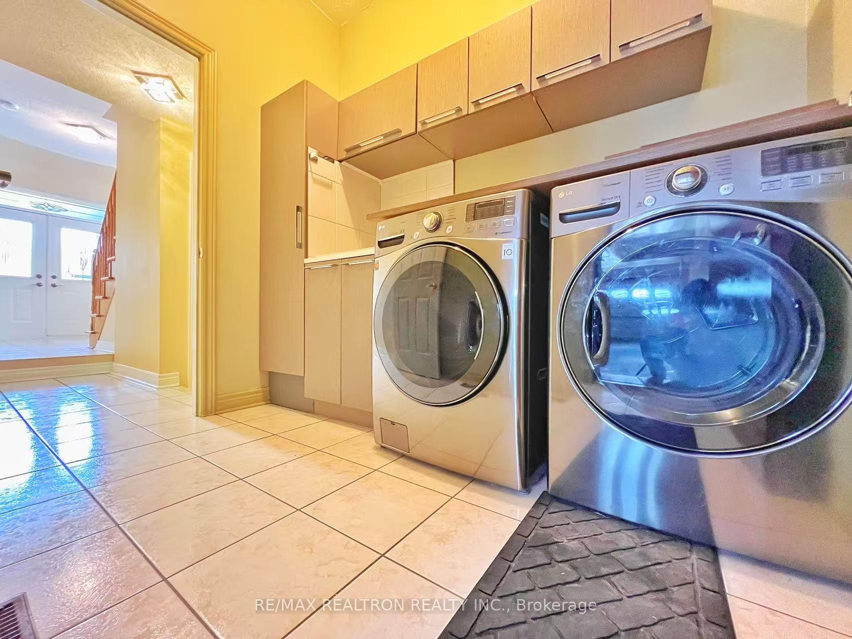 Photo 15 of 64 Keegan Crescent, Vaughan, Sonoma Heights — HOMEH