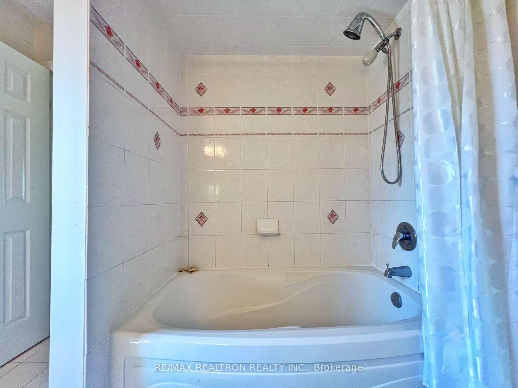 Photo 31 of 64 Keegan Crescent, Vaughan, Sonoma Heights — HOMEH