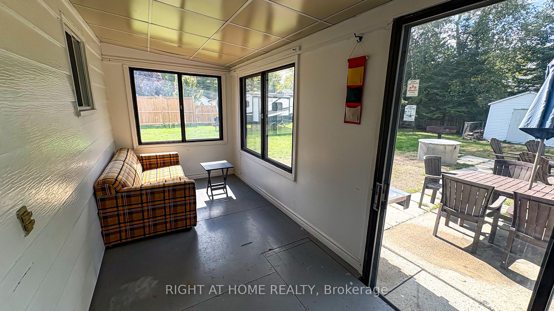 Photo 13 of 8 58TH Street S, Wasaga Beach — HOMEH