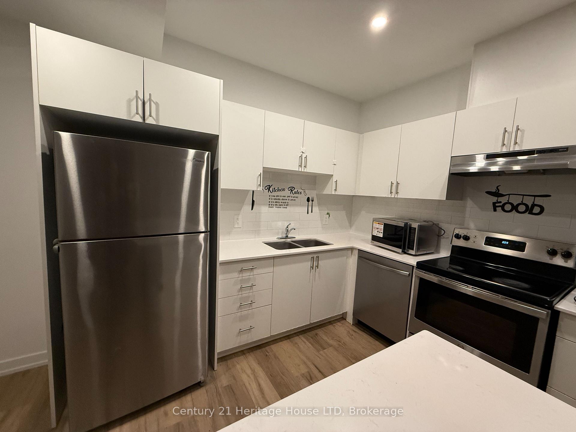 Photo 2 of 249 Dain Avenue, Welland, Lincoln/Crowland — HOMEH
