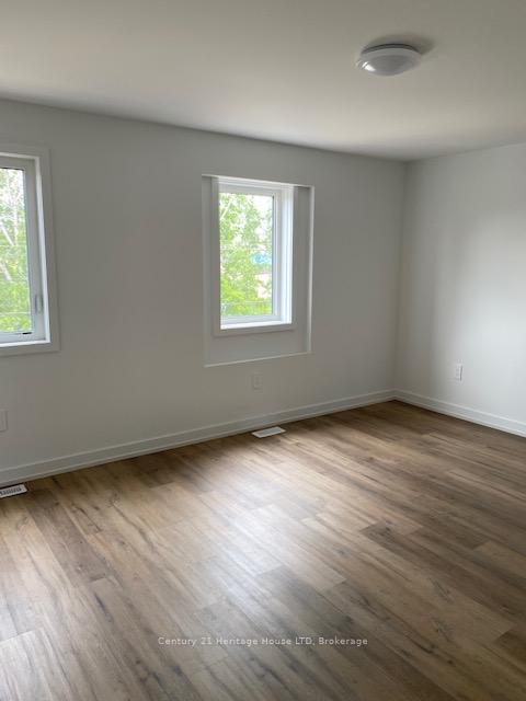 Photo 10 of 249 Dain Avenue, Welland, Lincoln/Crowland — HOMEH