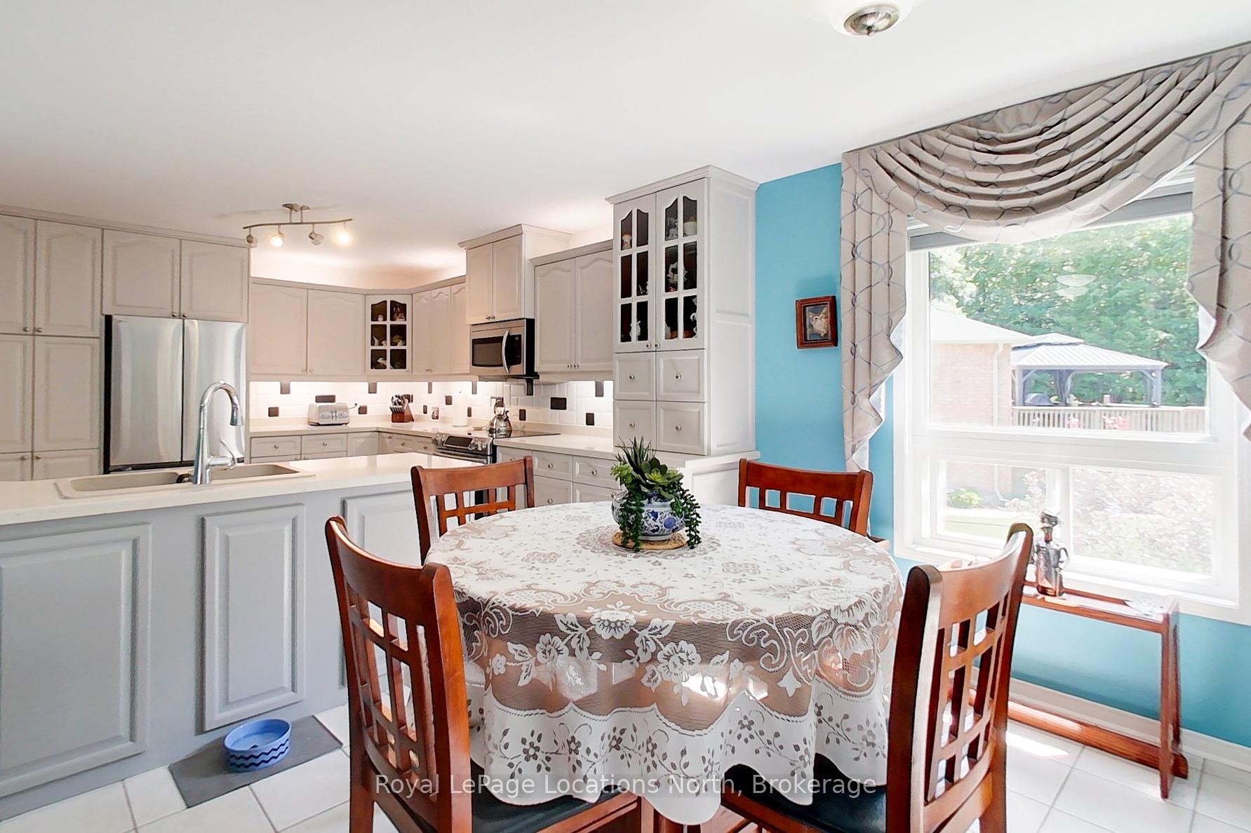 Photo 10 of 144 Royal Beech Drive, Wasaga Beach — HOMEH