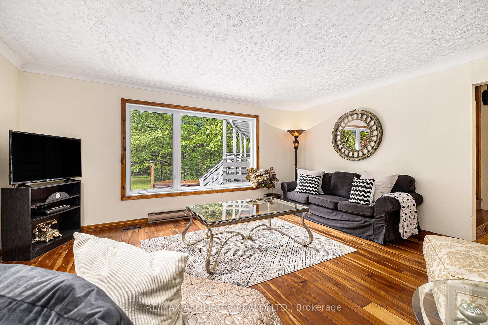Photo 6 of 187 Perth Road, Beckwith, Beckwith Twp — HOMEH