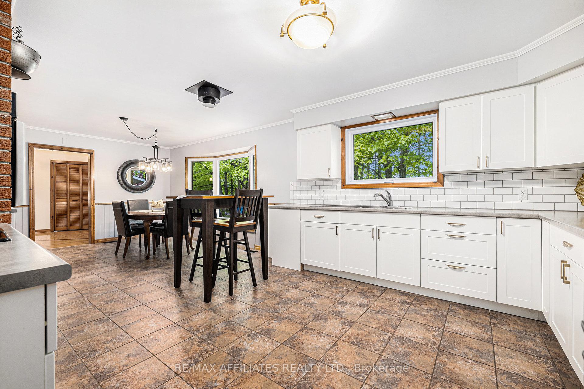 Photo 8 of 187 Perth Road, Beckwith, Beckwith Twp — HOMEH