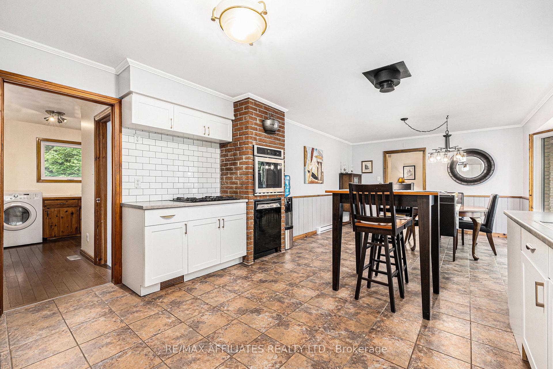 Photo 9 of 187 Perth Road, Beckwith, Beckwith Twp — HOMEH