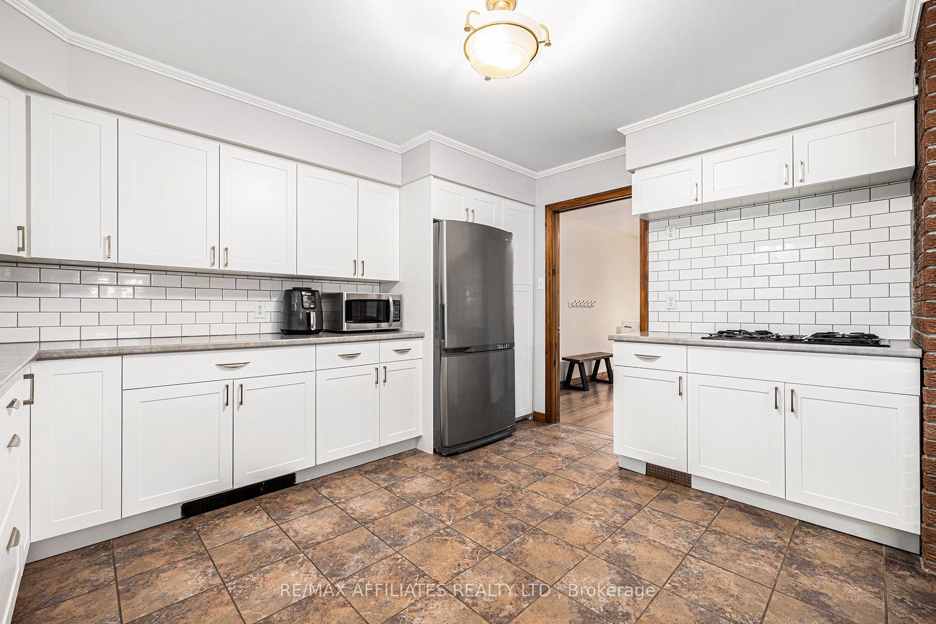 Photo 14 of 187 Perth Road, Beckwith, Beckwith Twp — HOMEH