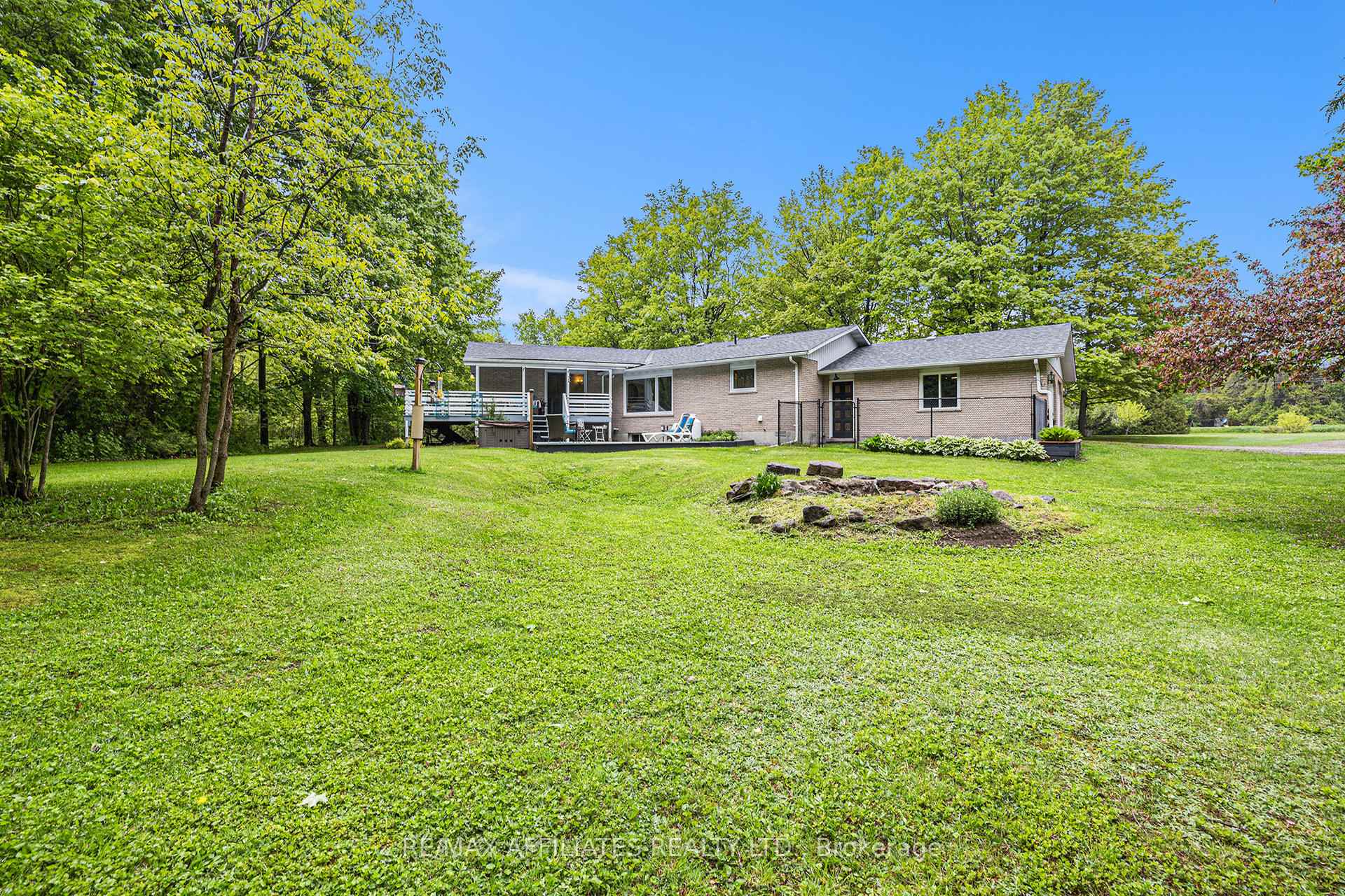 Photo 27 of 187 Perth Road, Beckwith, Beckwith Twp — HOMEH