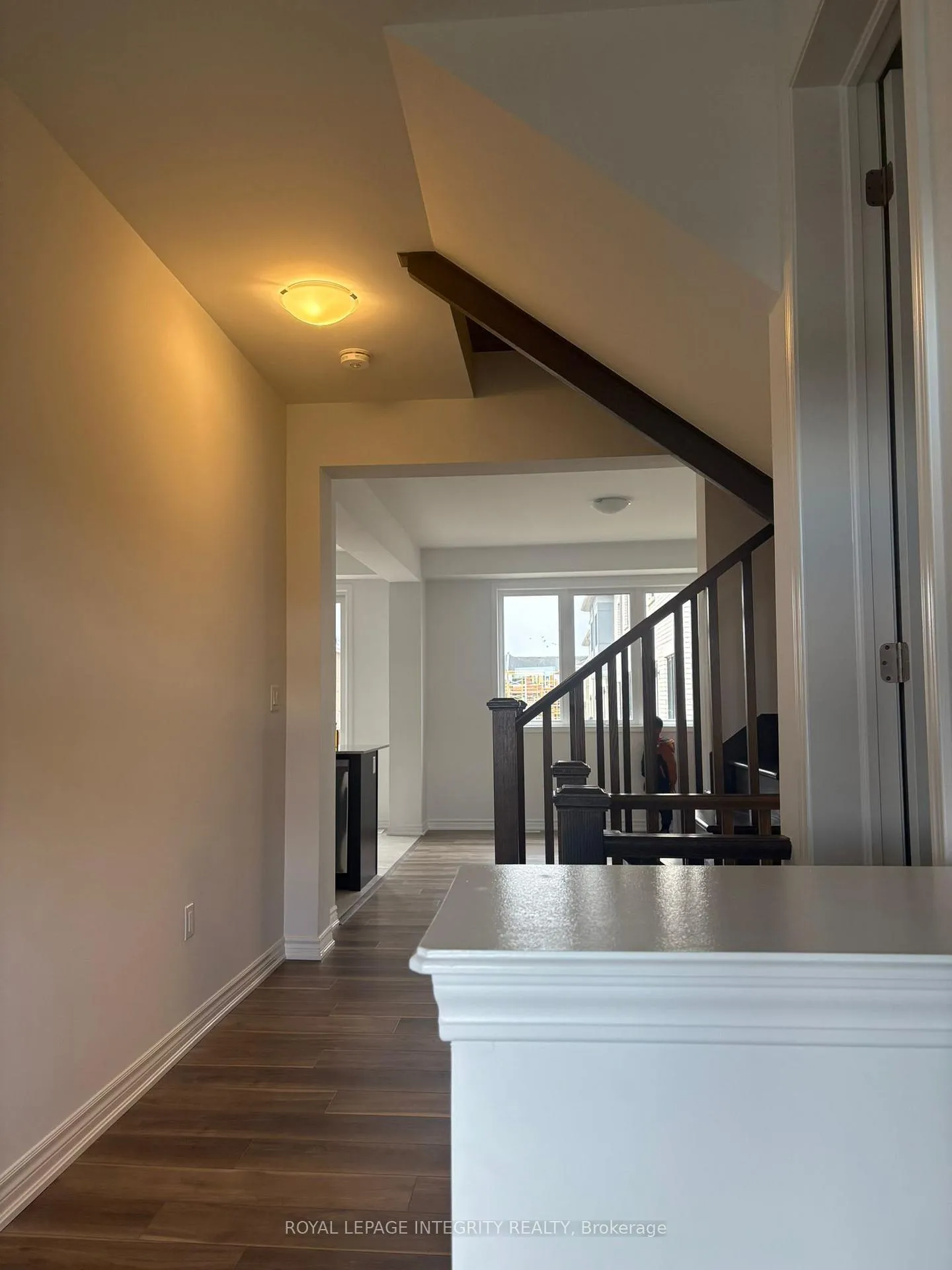 Photo 3 of 228 Greer Street, Barrie, Rural Barrie Southeast — HOMEH