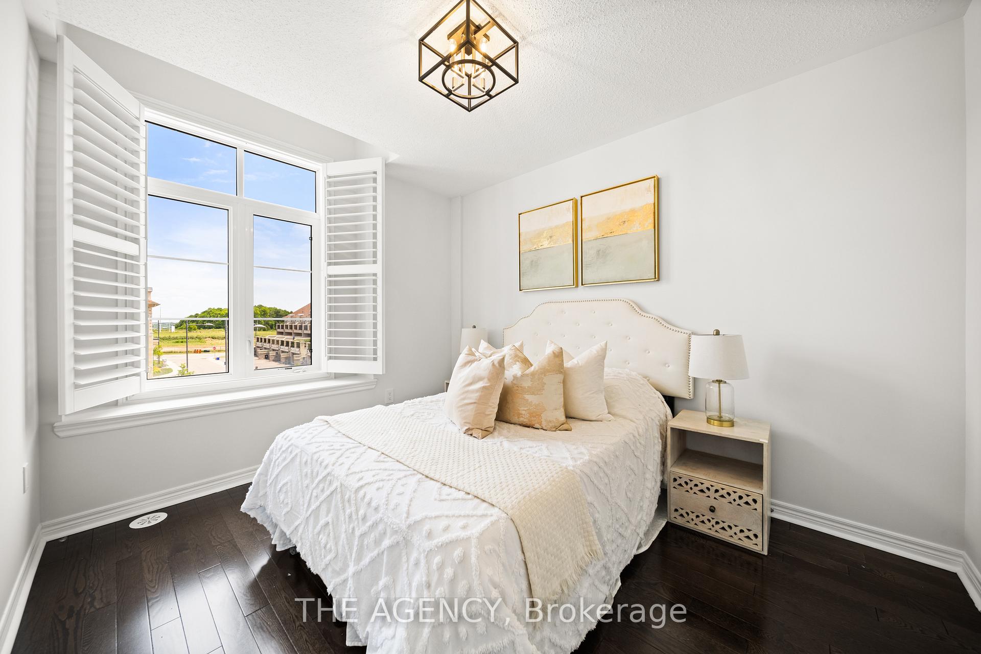 Photo 12 of 80 Grand Trunk Avenue, Vaughan, Patterson — HOMEH