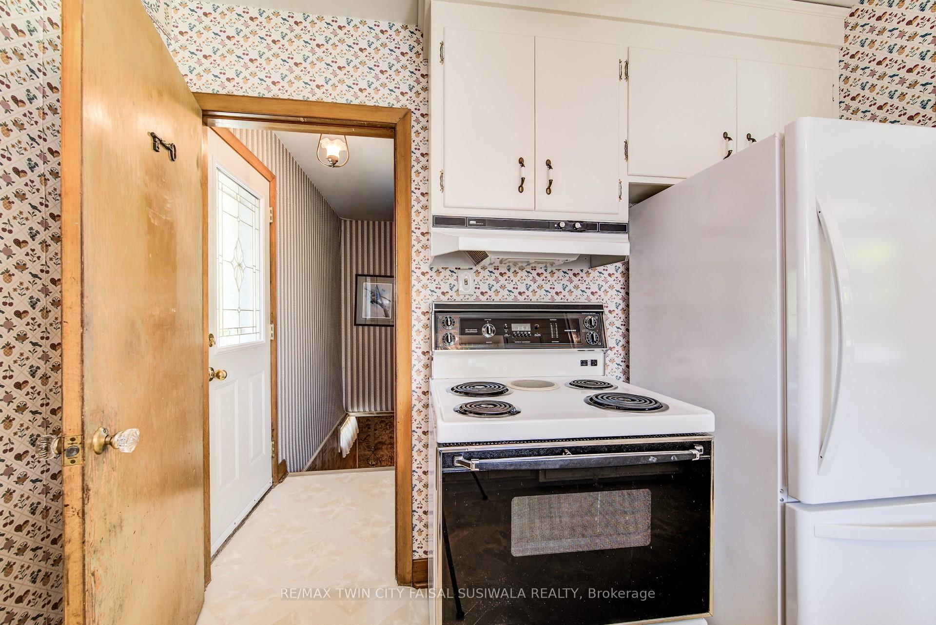Photo 13 of 178 Vermont Street, Waterloo — HOMEH