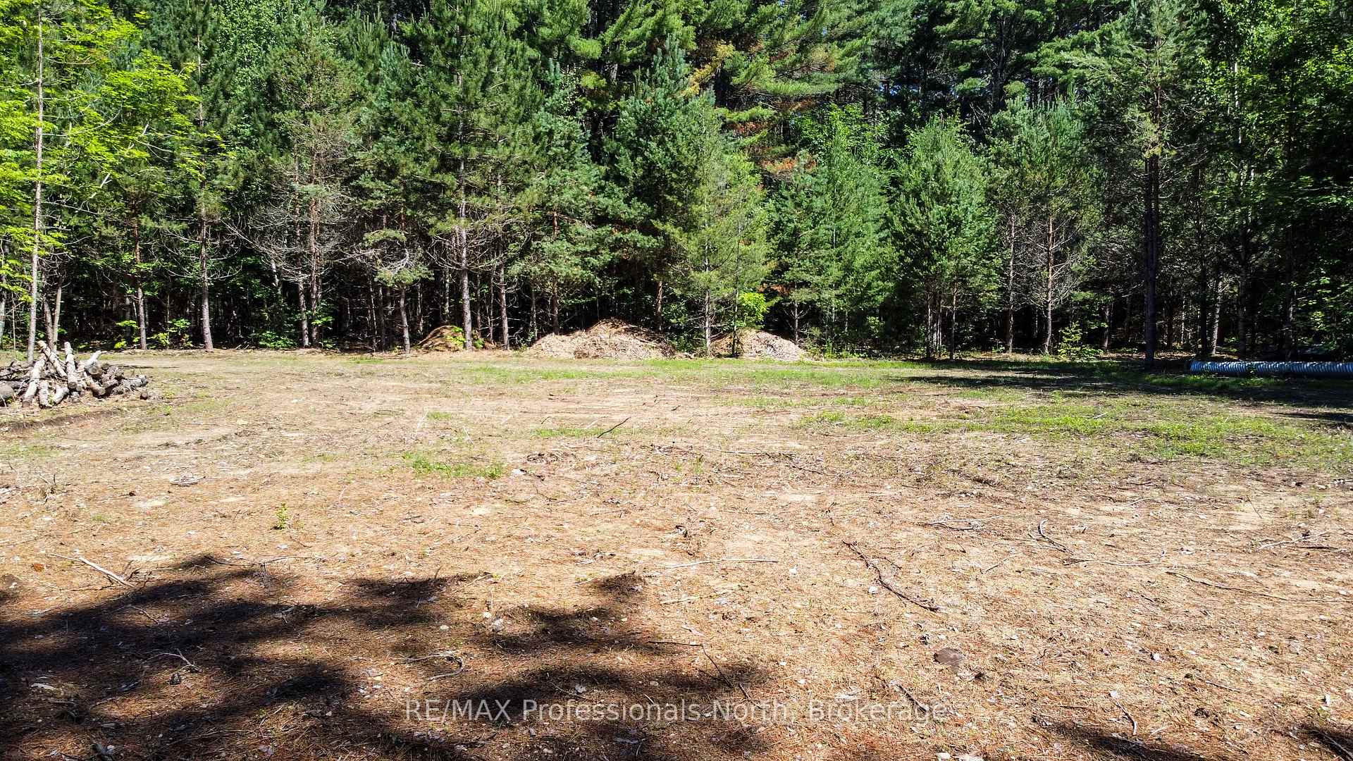 Photo 4 of 1120 Chetwynd Road W, Armour — HOMEH