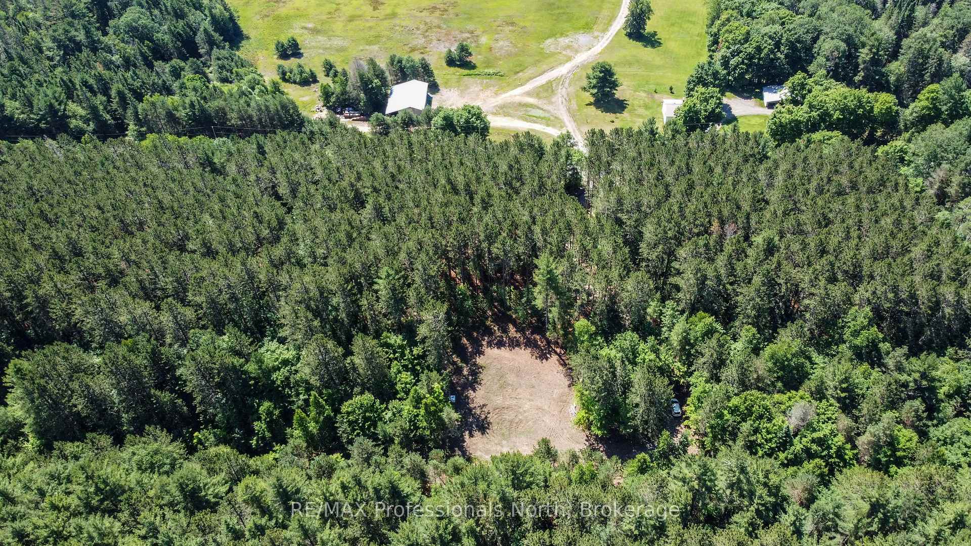 Photo 8 of 1120 Chetwynd Road W, Armour — HOMEH
