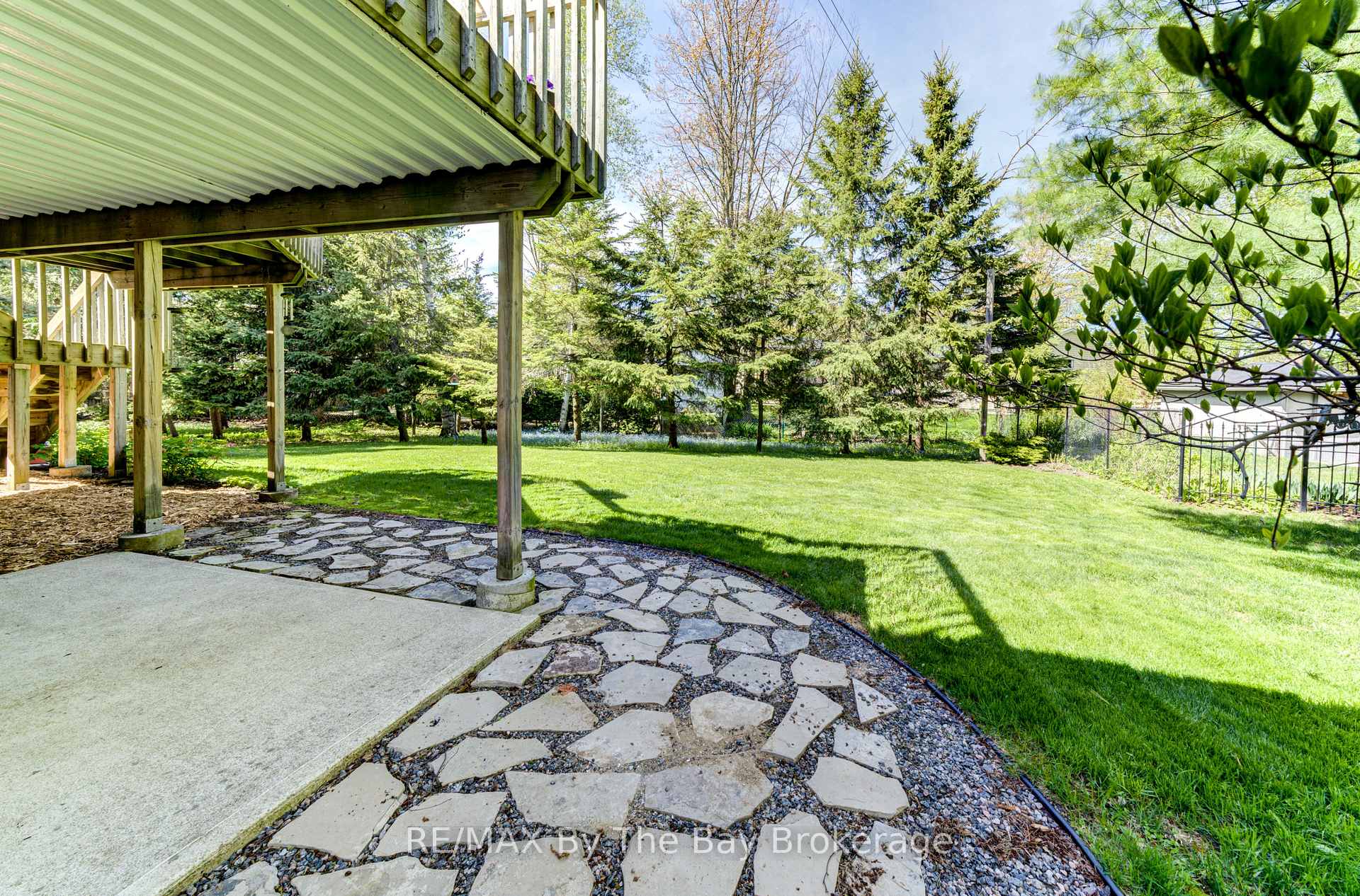Photo 42 of 21 Portugal Path, Wasaga Beach — HOMEH
