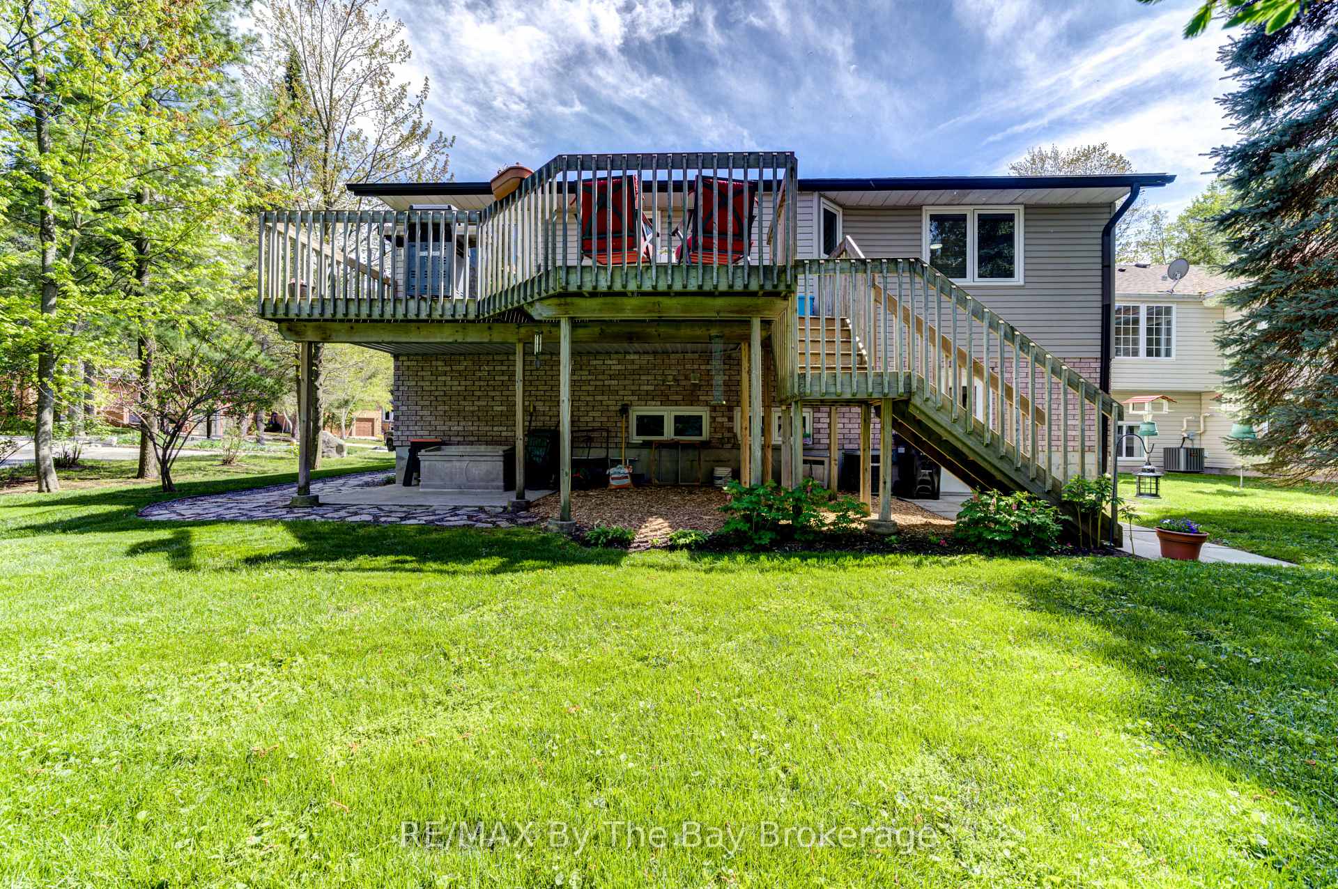 Photo 45 of 21 Portugal Path, Wasaga Beach — HOMEH
