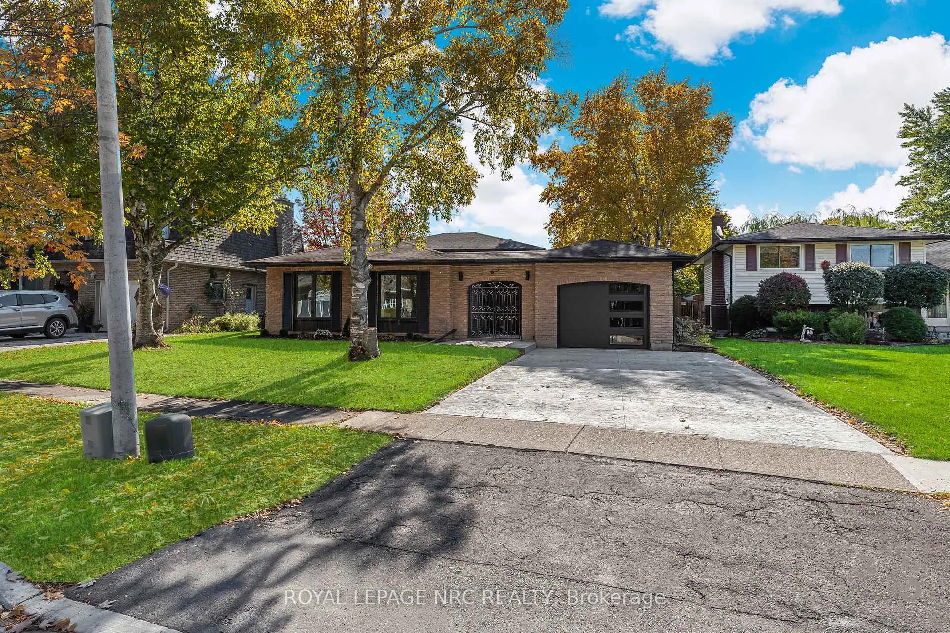 Photo 4 of 9 Windermere Court, Welland, N. Welland — HOMEH