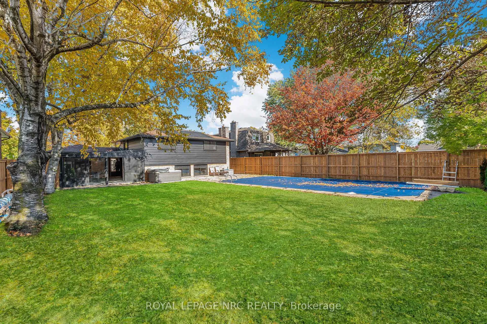 Photo 42 of 9 Windermere Court, Welland, N. Welland — HOMEH
