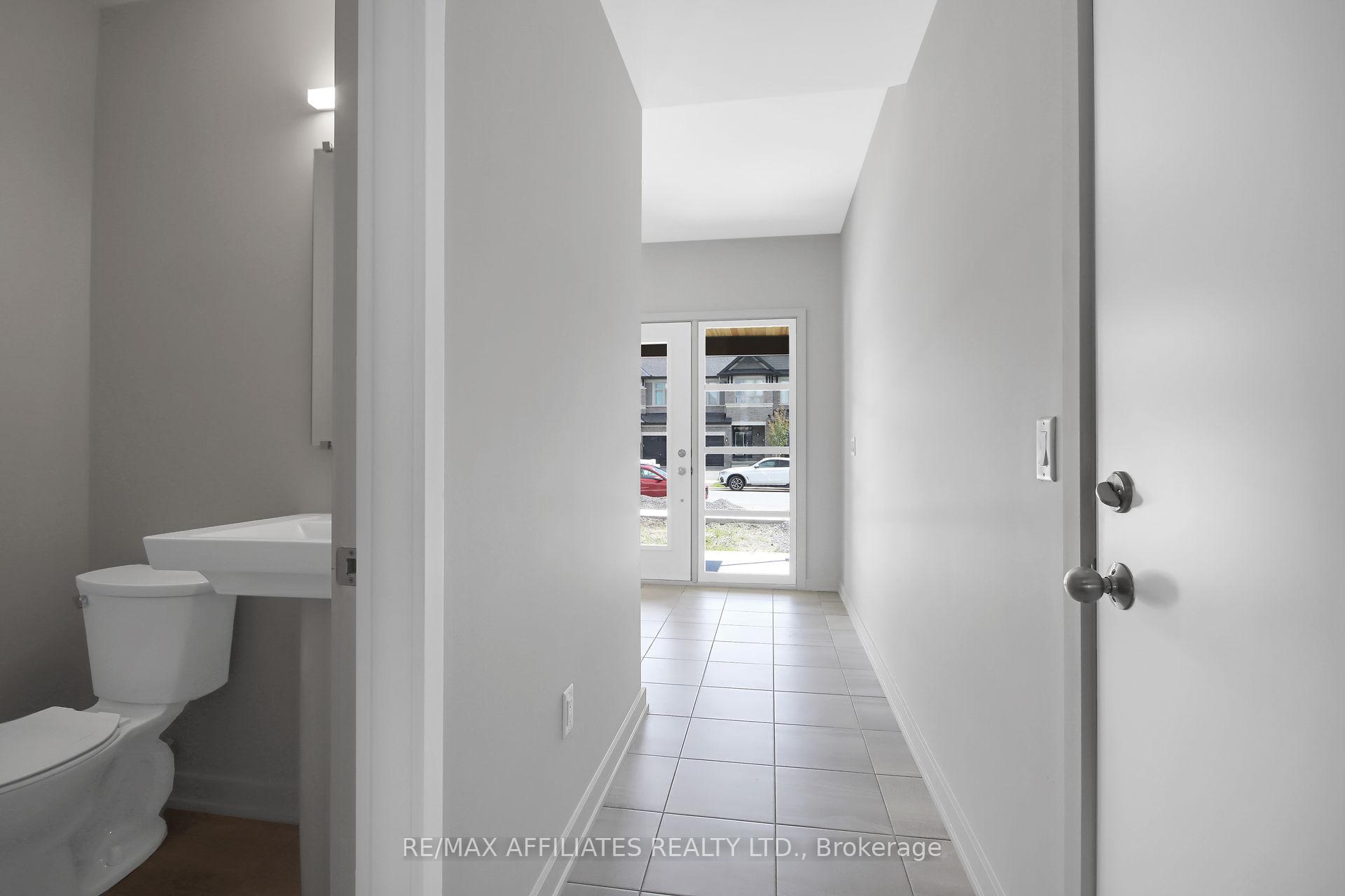 Photo 2 of 508 Borbridge Avenue, Ottawa, Riverside South/Gloucester Glen — HOMEH