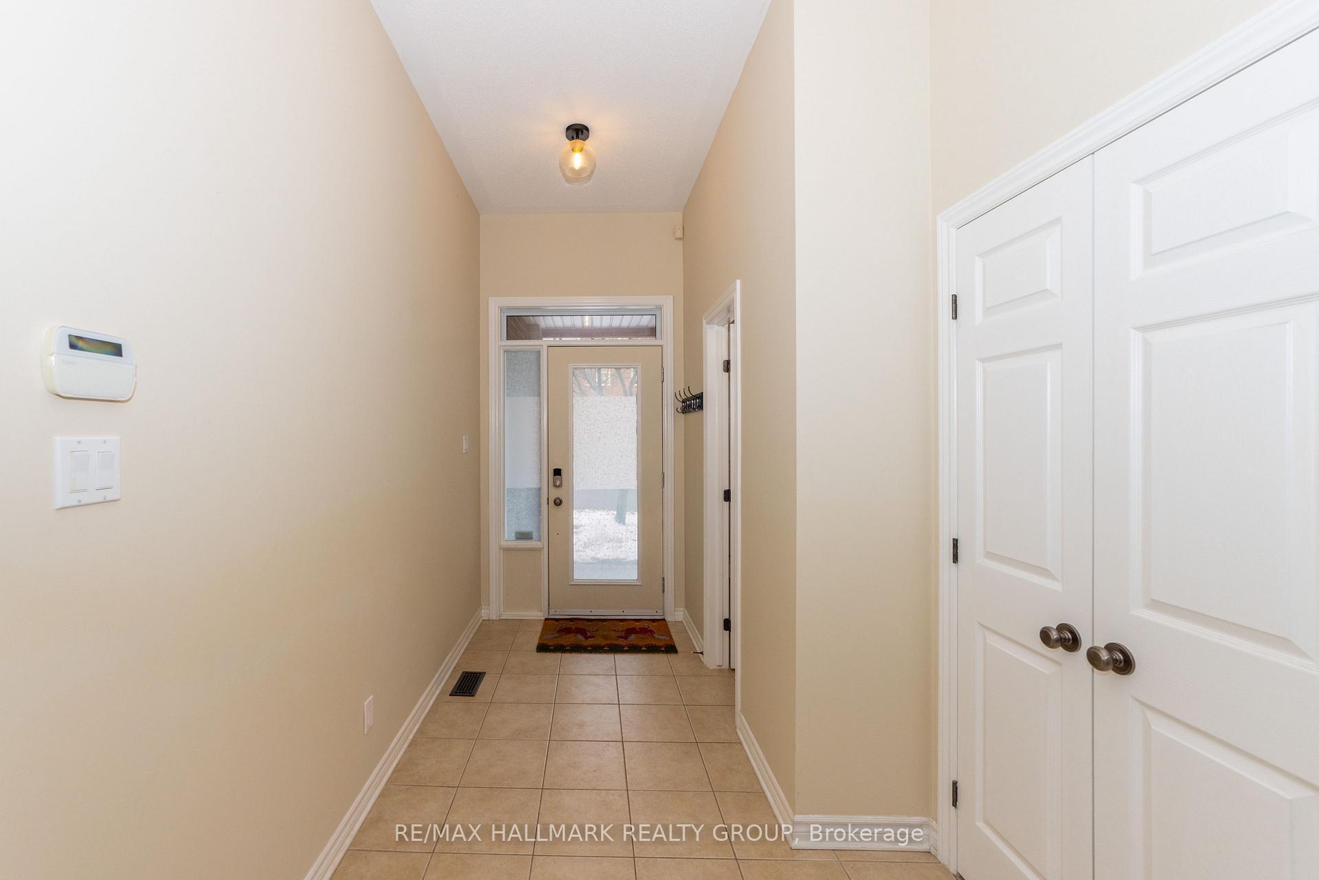Photo 2 of 54 Selhurst Avenue, Ottawa, Barrhaven East — HOMEH