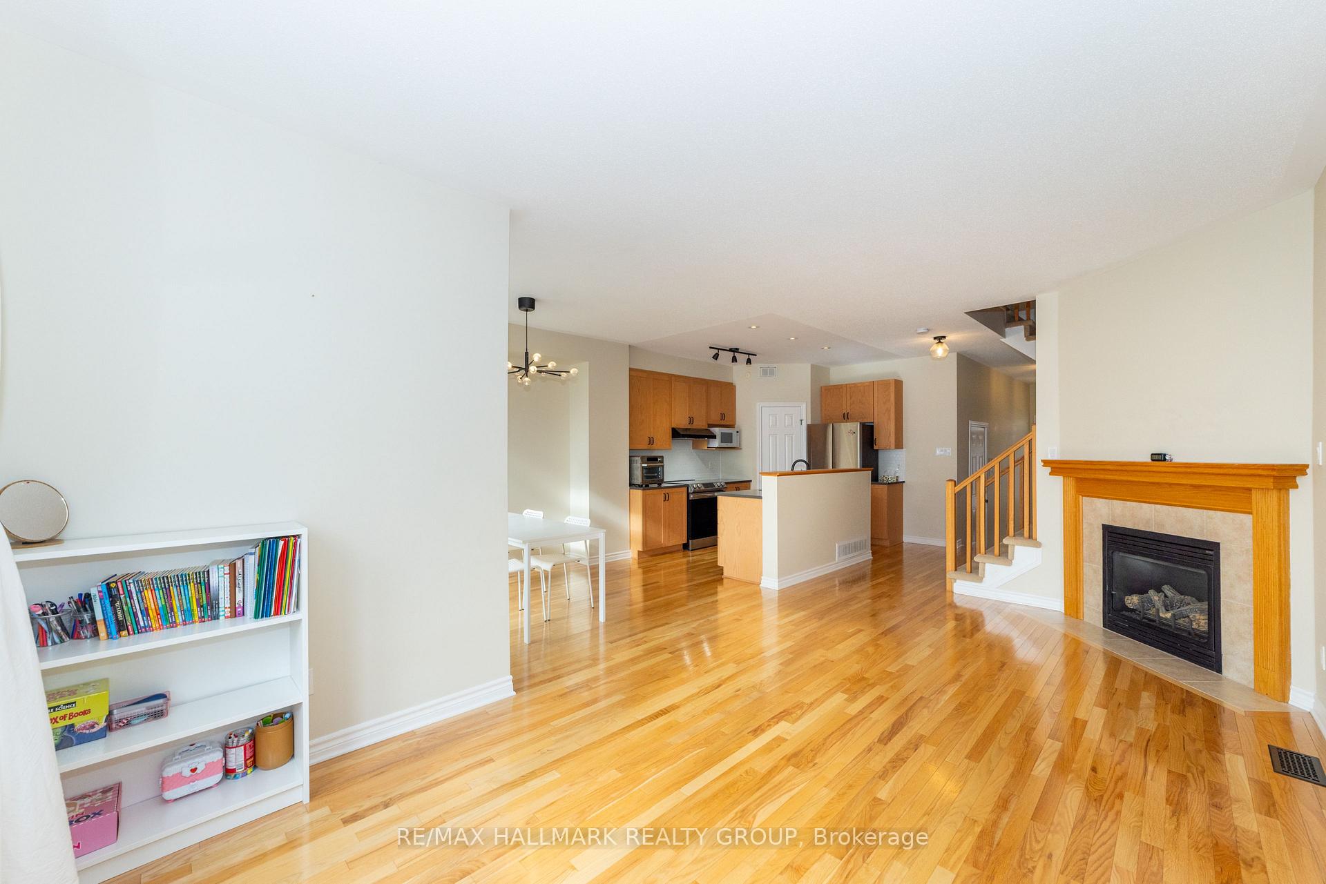 Photo 6 of 54 Selhurst Avenue, Ottawa, Barrhaven East — HOMEH