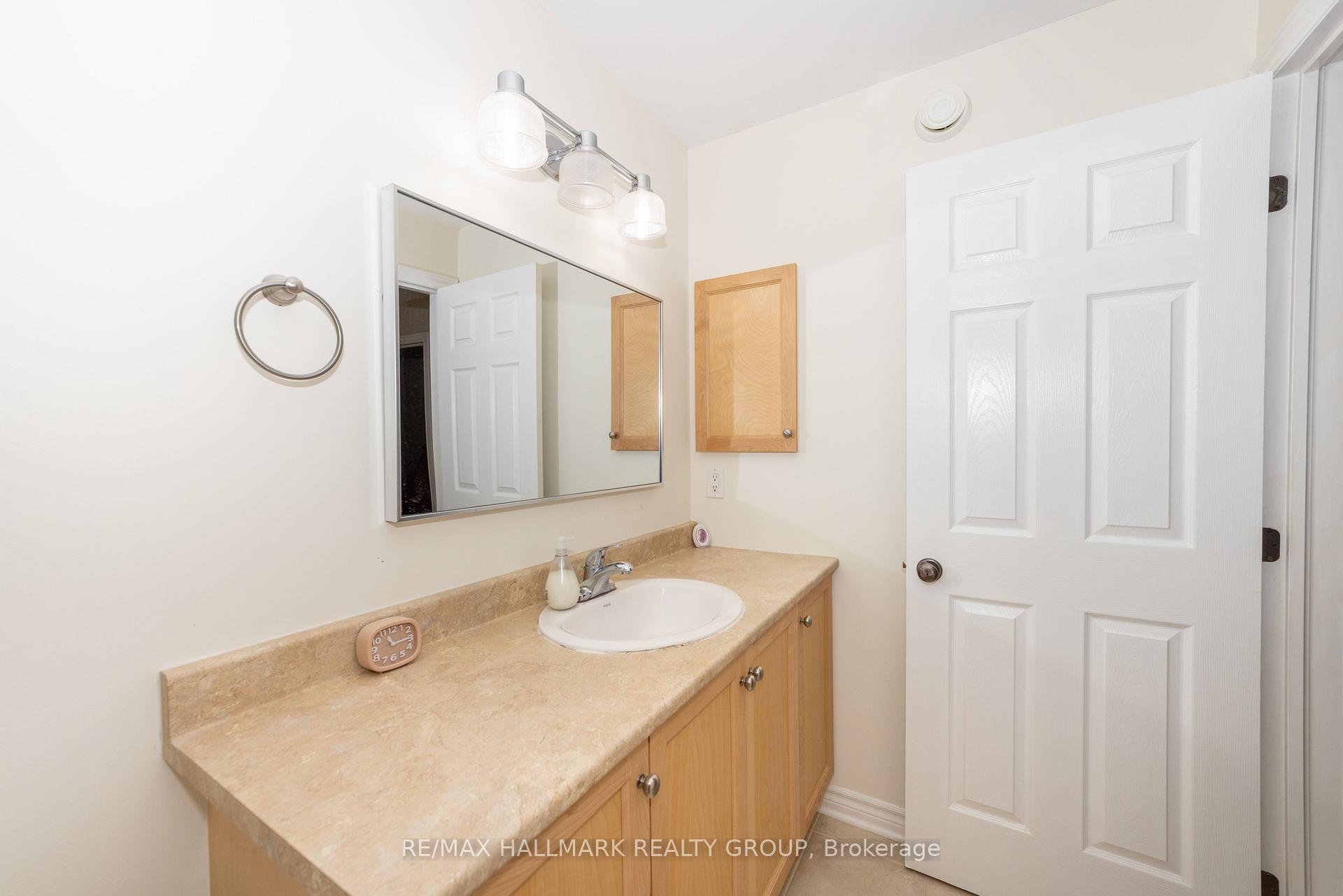 Photo 26 of 54 Selhurst Avenue, Ottawa, Barrhaven East — HOMEH