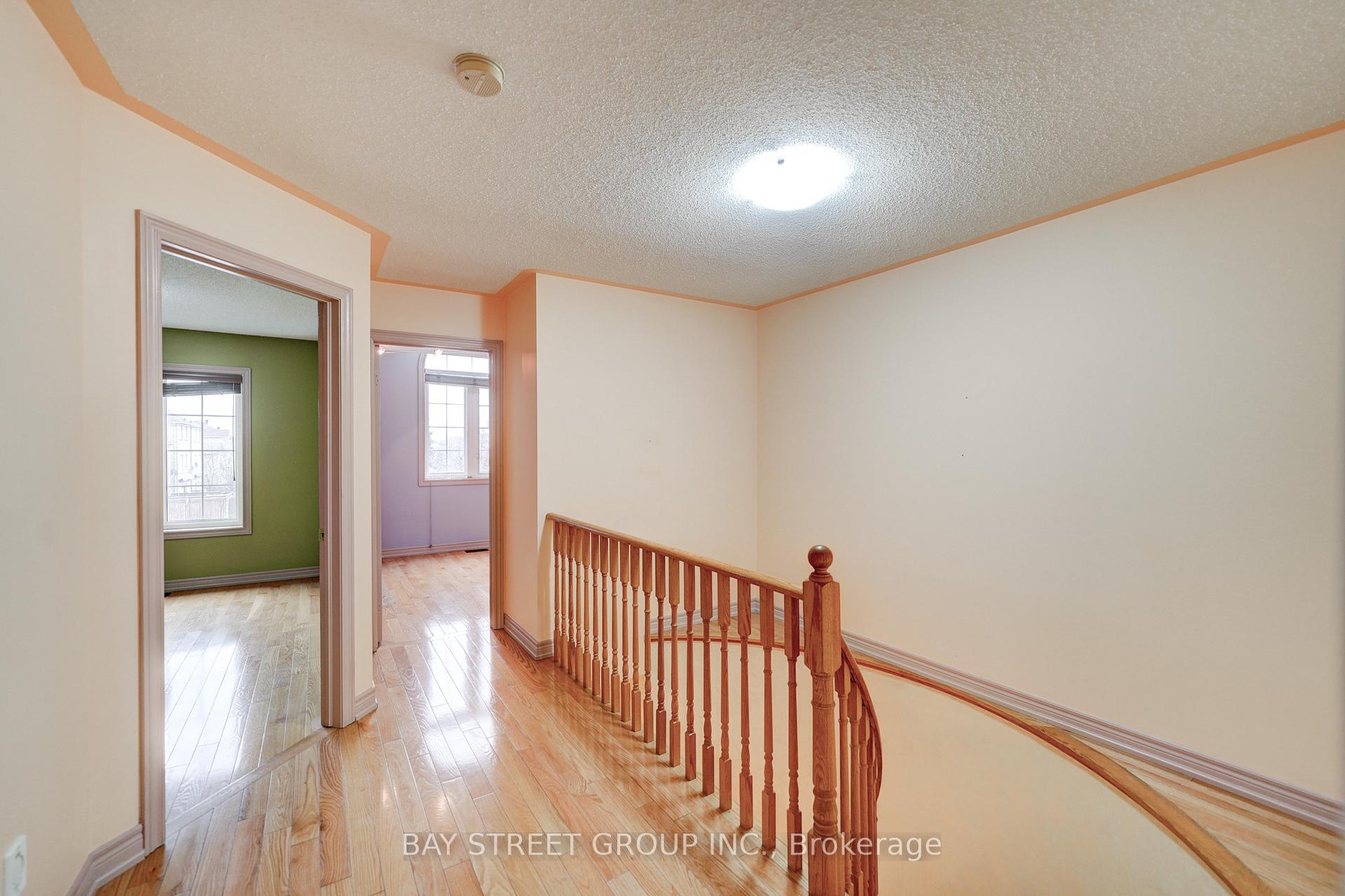 Photo 19 of 42 Maple Sugar Lane, Vaughan, Patterson — HOMEH