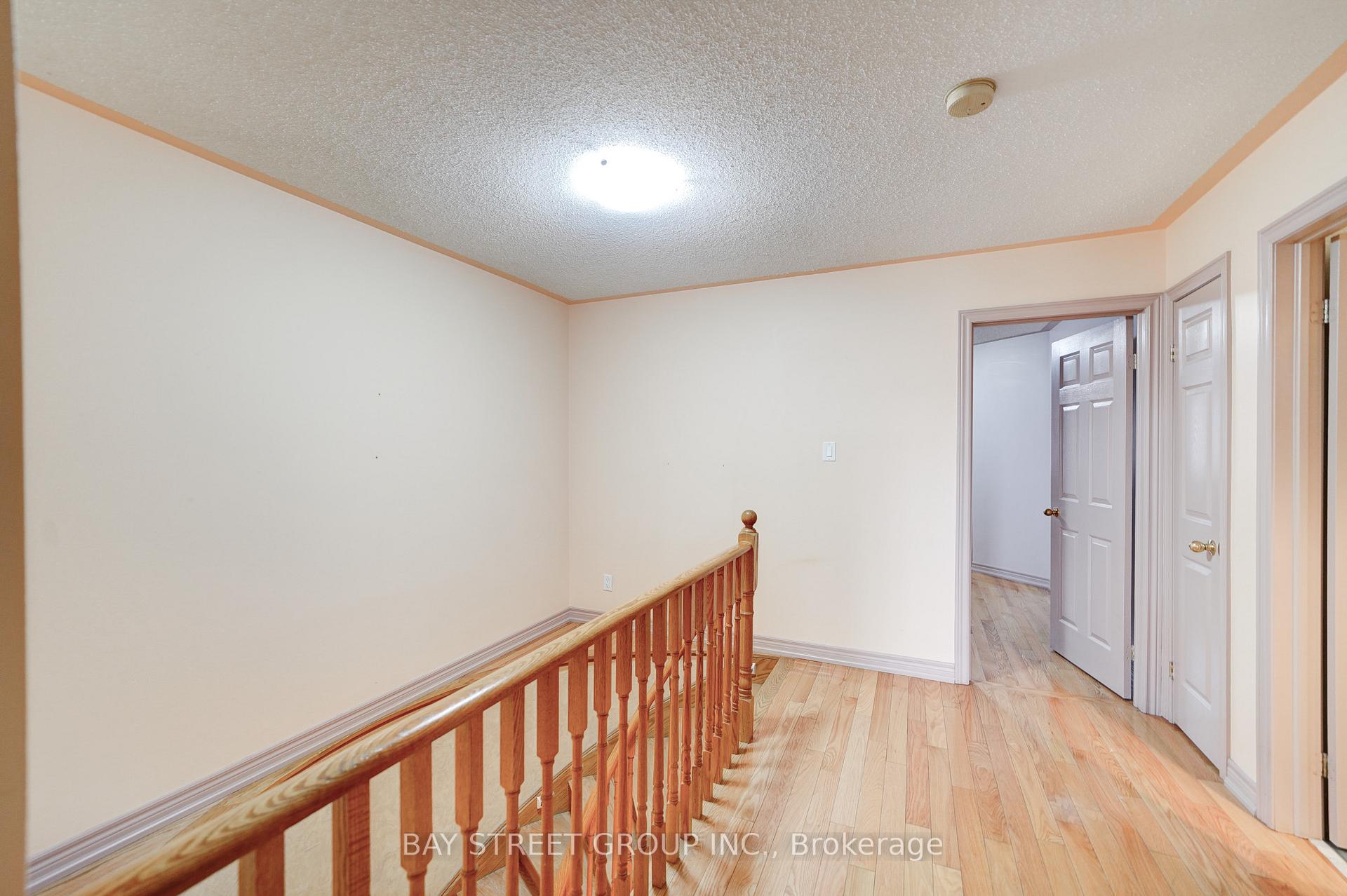 Photo 20 of 42 Maple Sugar Lane, Vaughan, Patterson — HOMEH