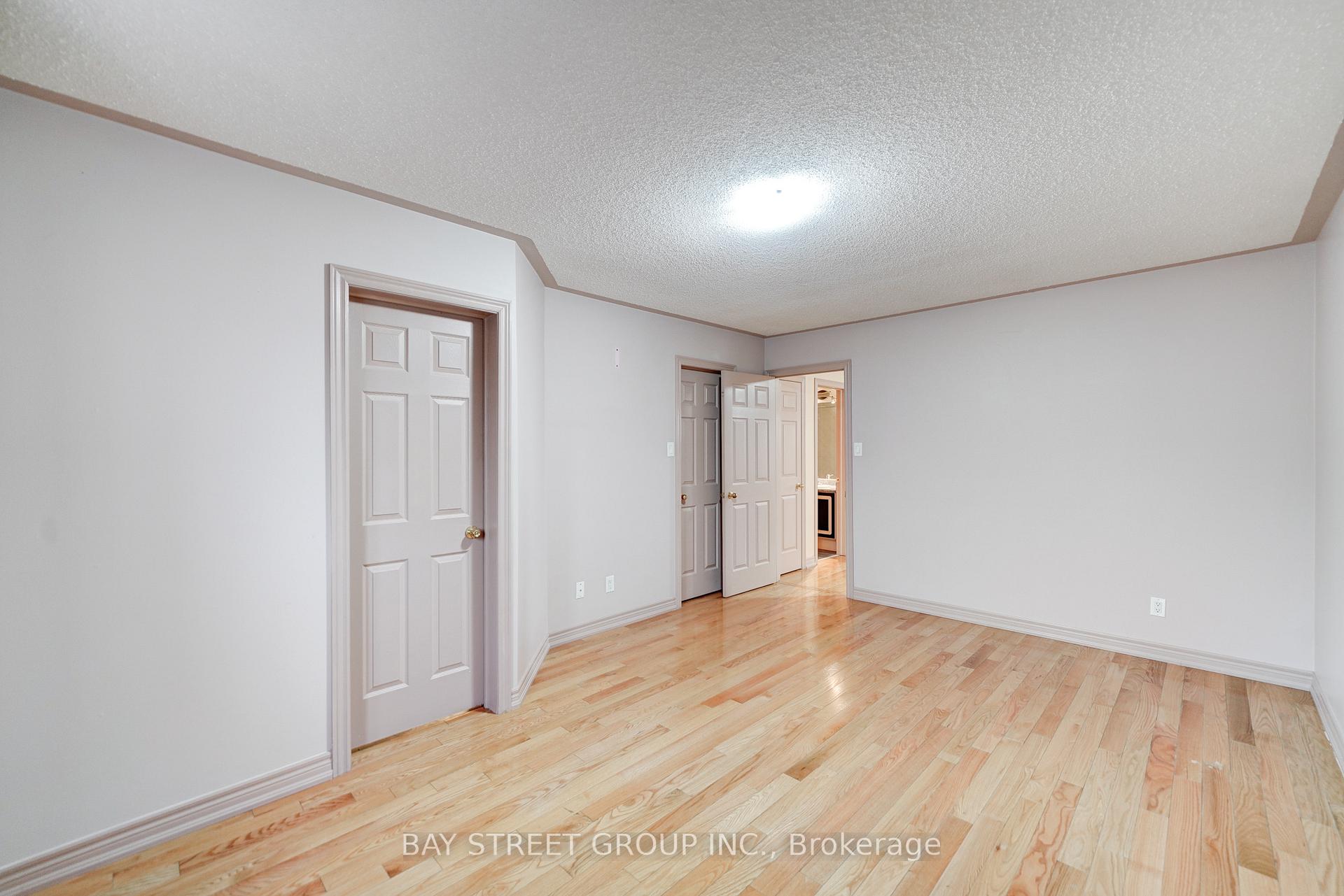 Photo 23 of 42 Maple Sugar Lane, Vaughan, Patterson — HOMEH