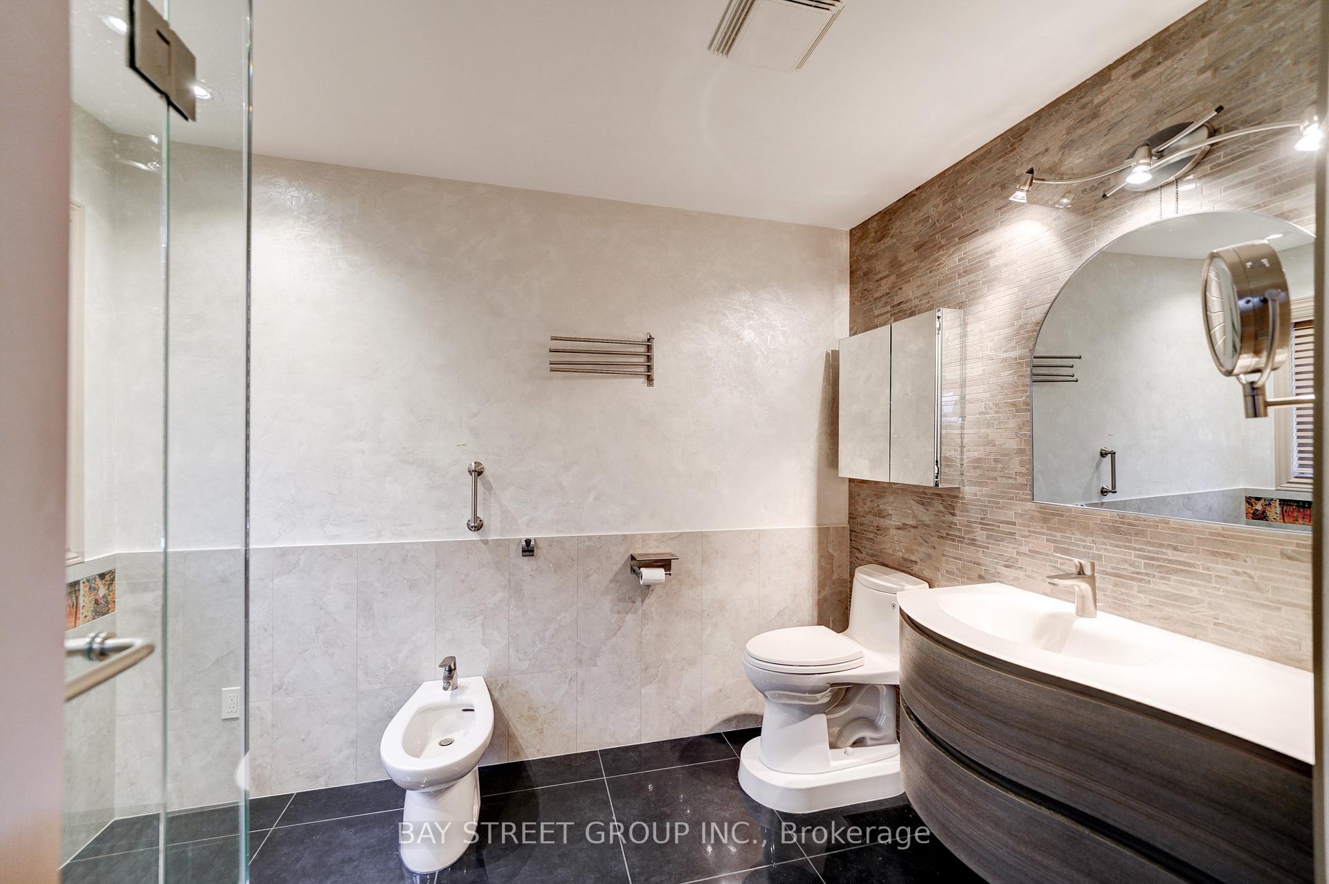 Photo 24 of 42 Maple Sugar Lane, Vaughan, Patterson — HOMEH