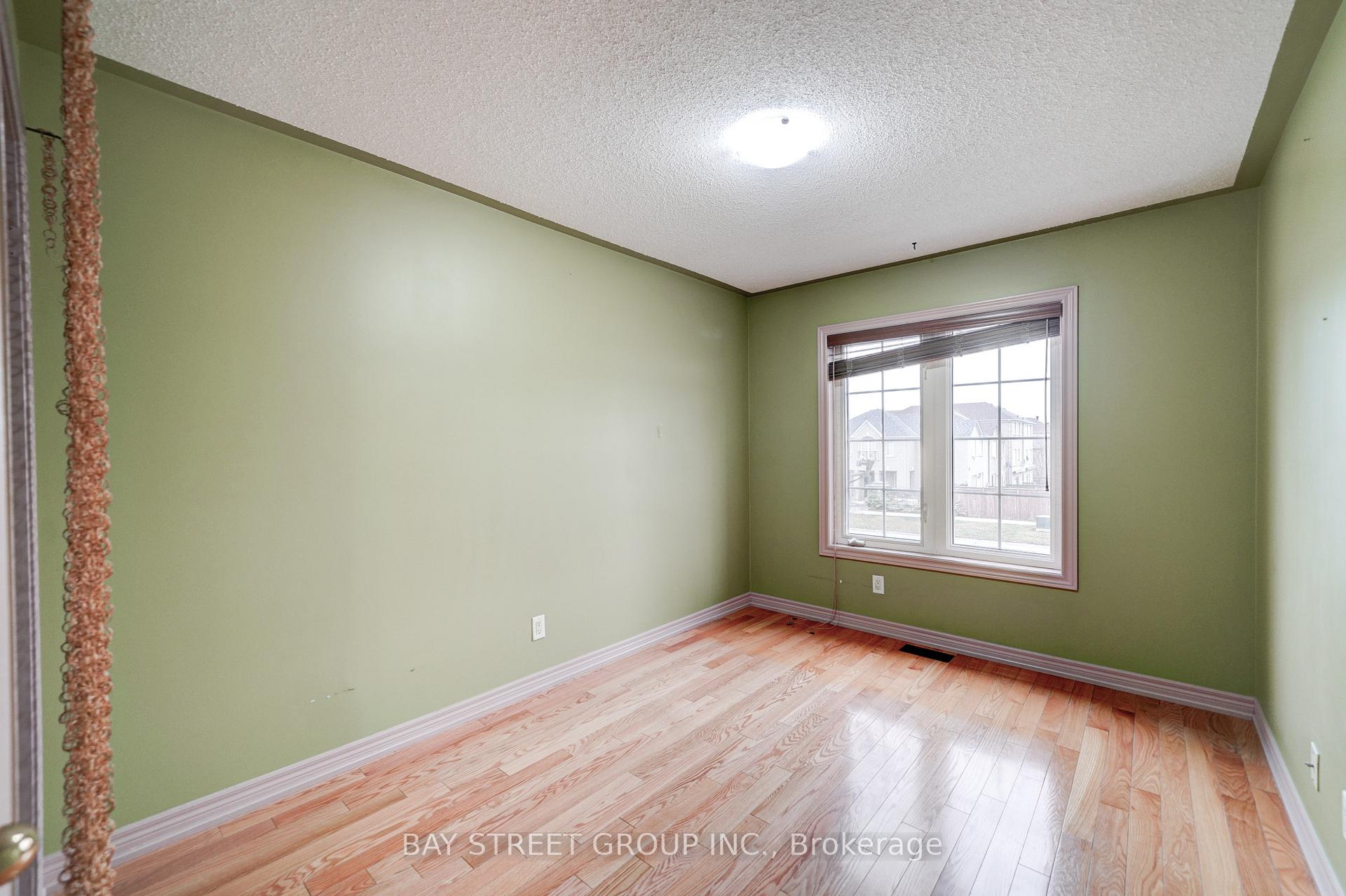 Photo 28 of 42 Maple Sugar Lane, Vaughan, Patterson — HOMEH