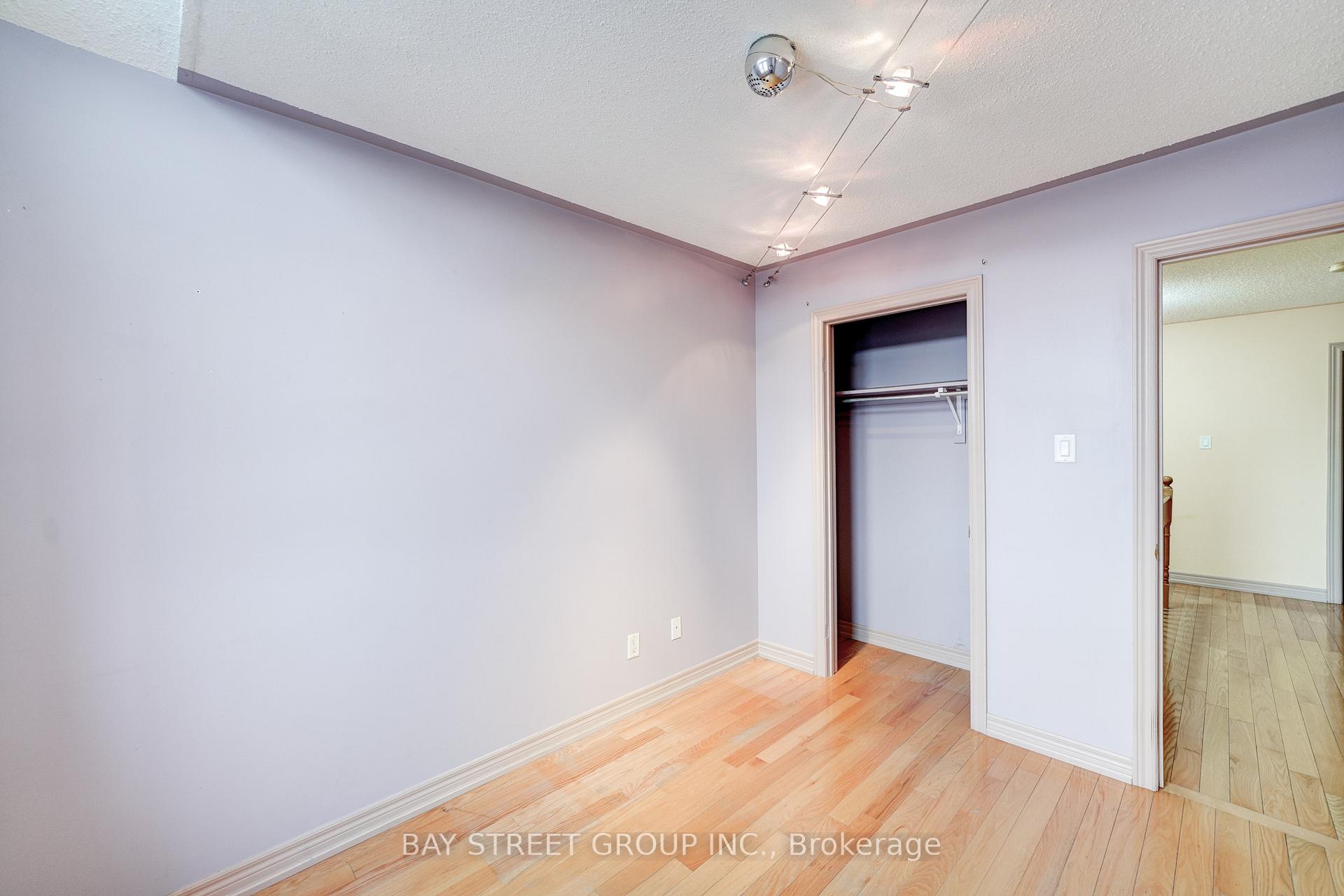 Photo 31 of 42 Maple Sugar Lane, Vaughan, Patterson — HOMEH