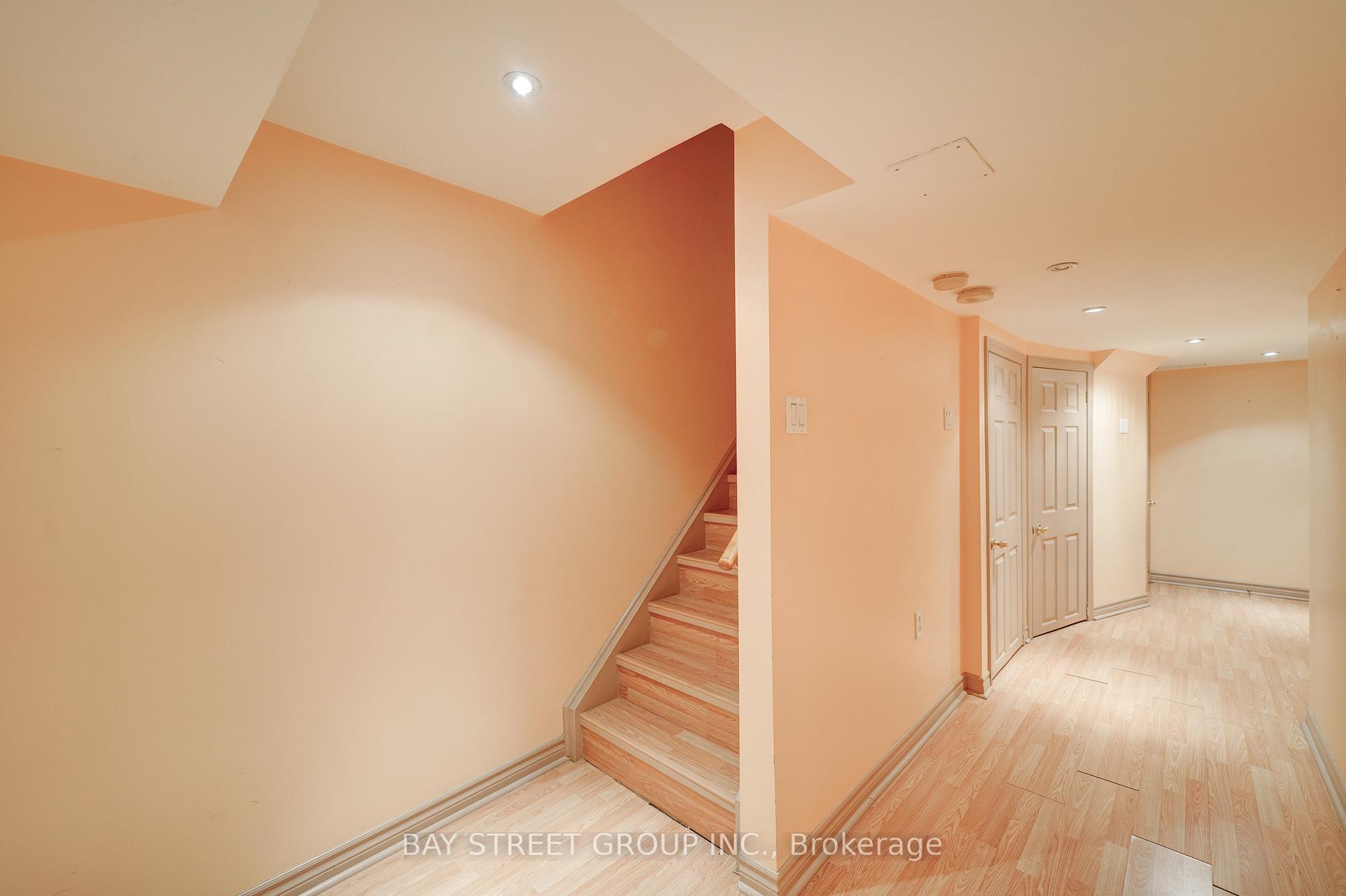 Photo 34 of 42 Maple Sugar Lane, Vaughan, Patterson — HOMEH