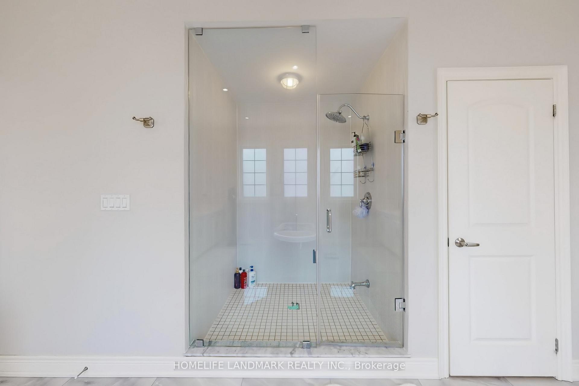 Photo 29 of 213 Farrell Road, Vaughan, Patterson — HOMEH