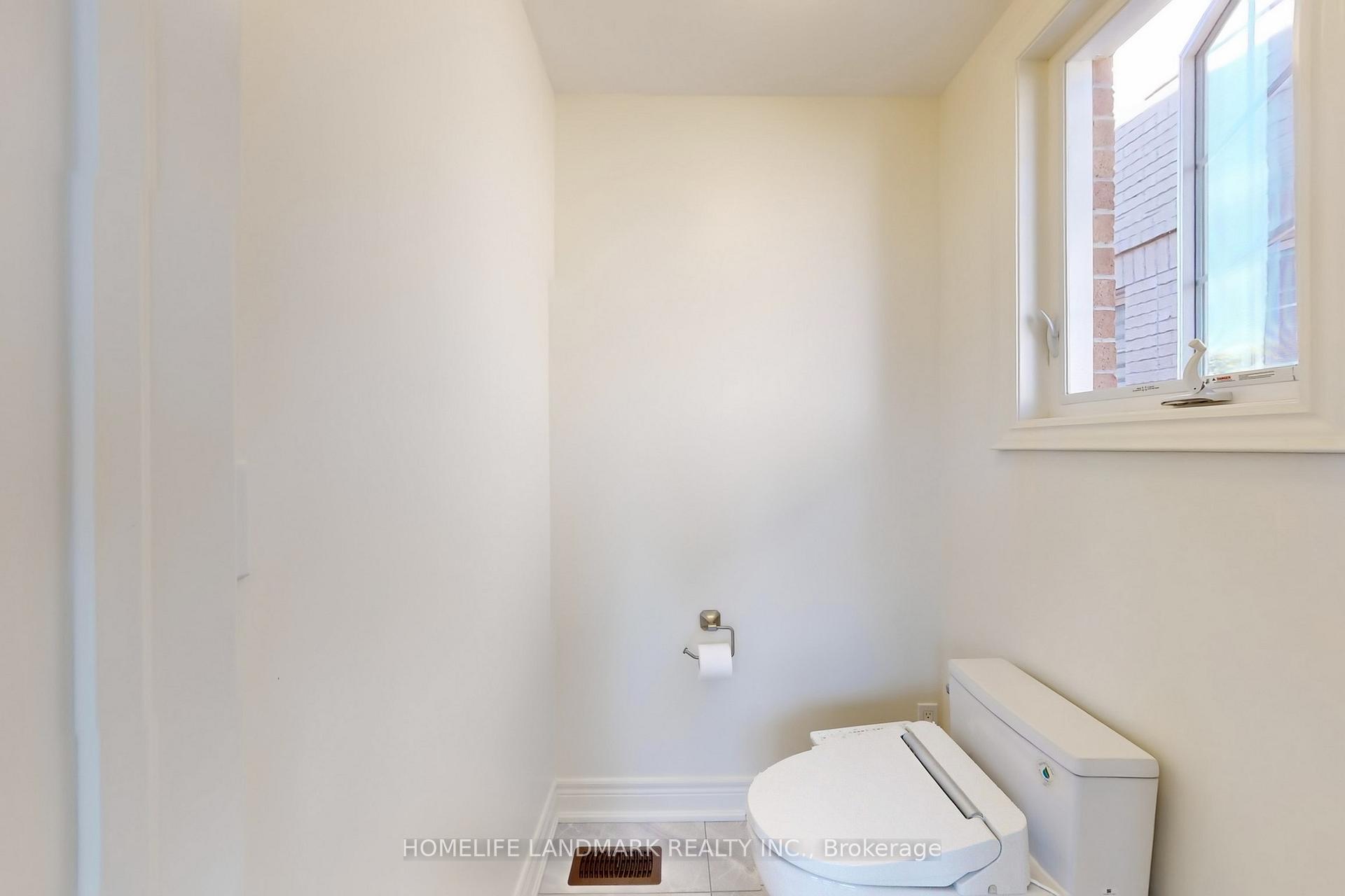 Photo 30 of 213 Farrell Road, Vaughan, Patterson — HOMEH