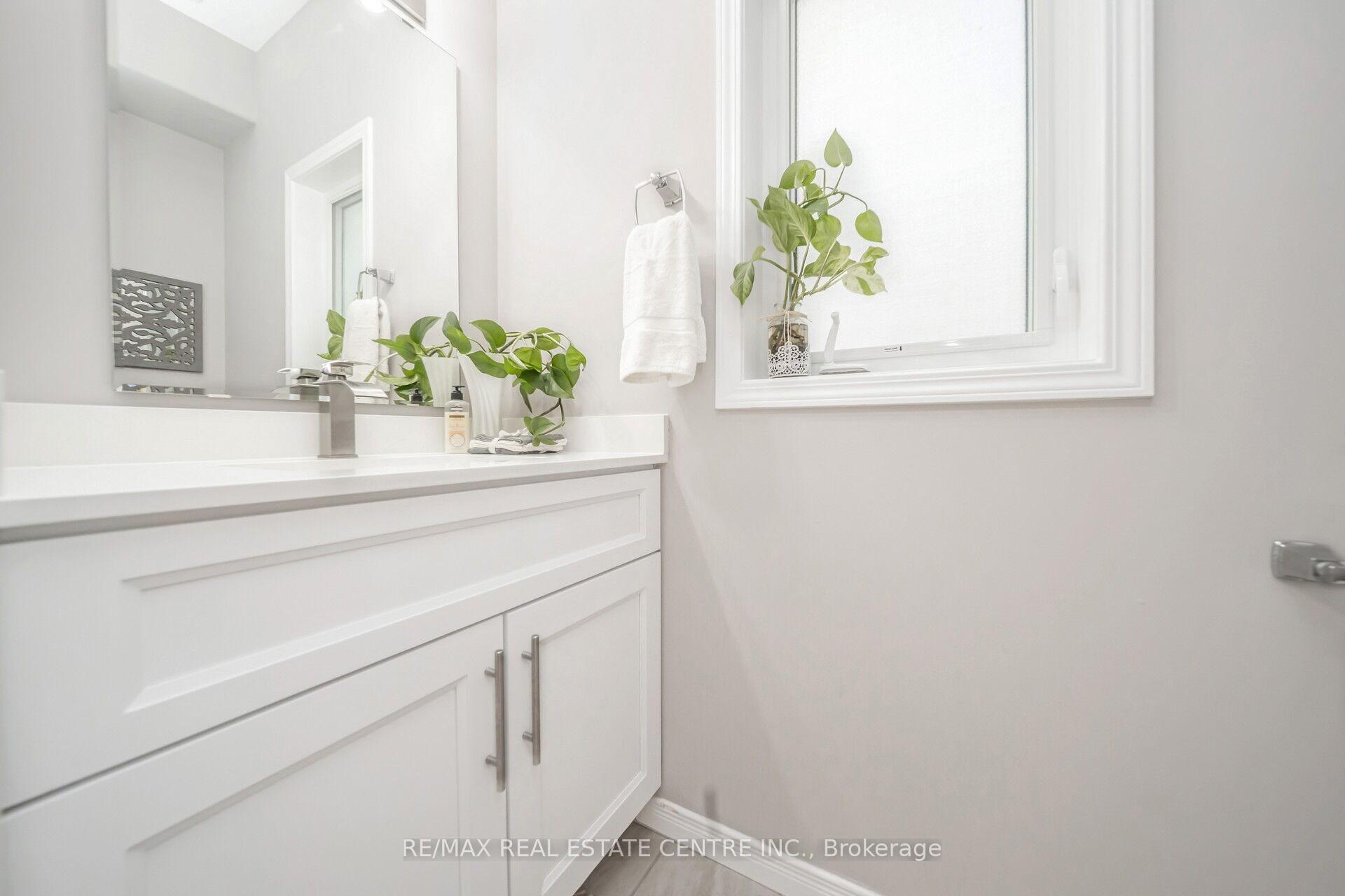 Photo 6 of 275 Buttonbush Street, Waterloo — HOMEH
