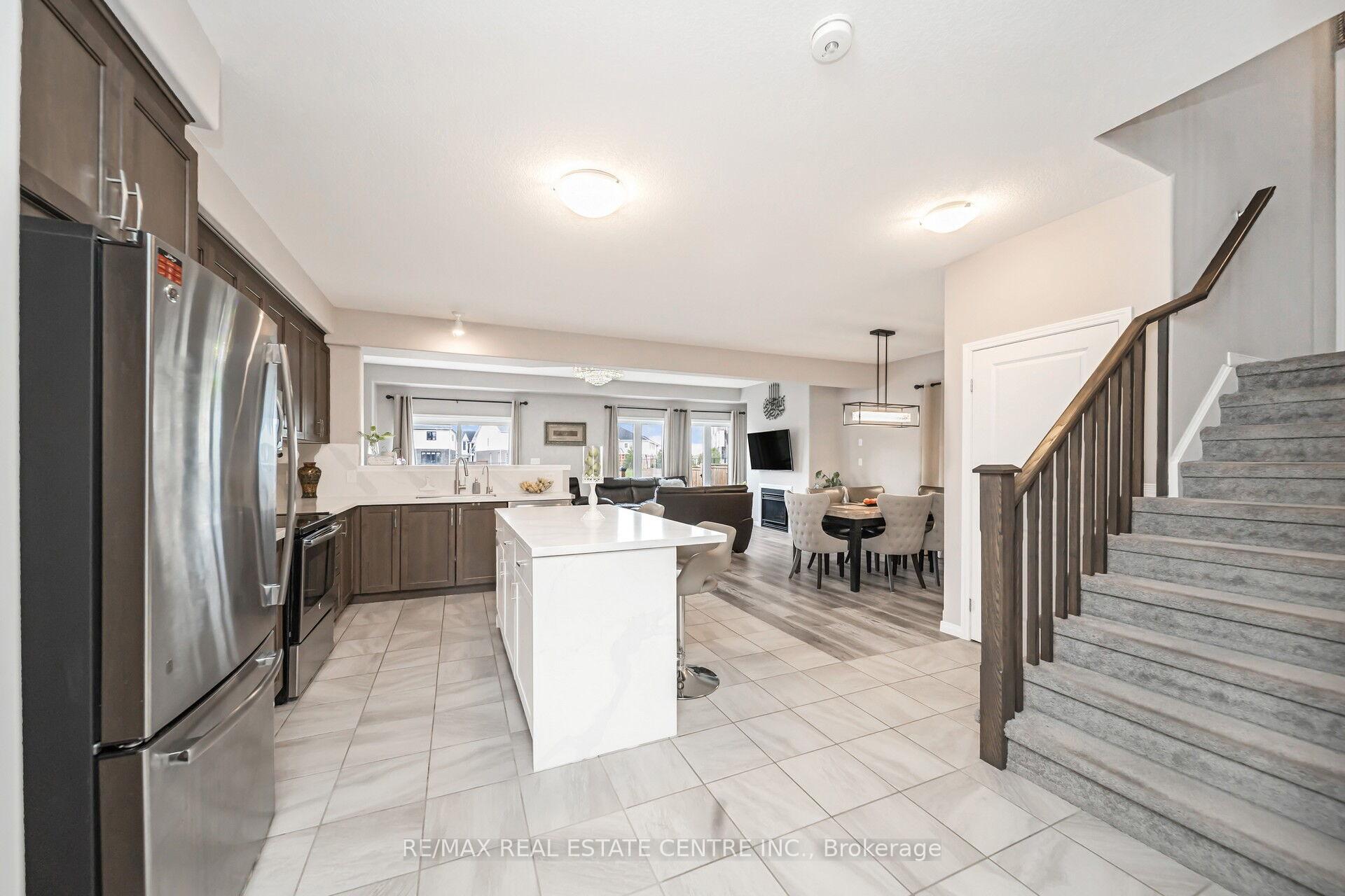 Photo 7 of 275 Buttonbush Street, Waterloo — HOMEH