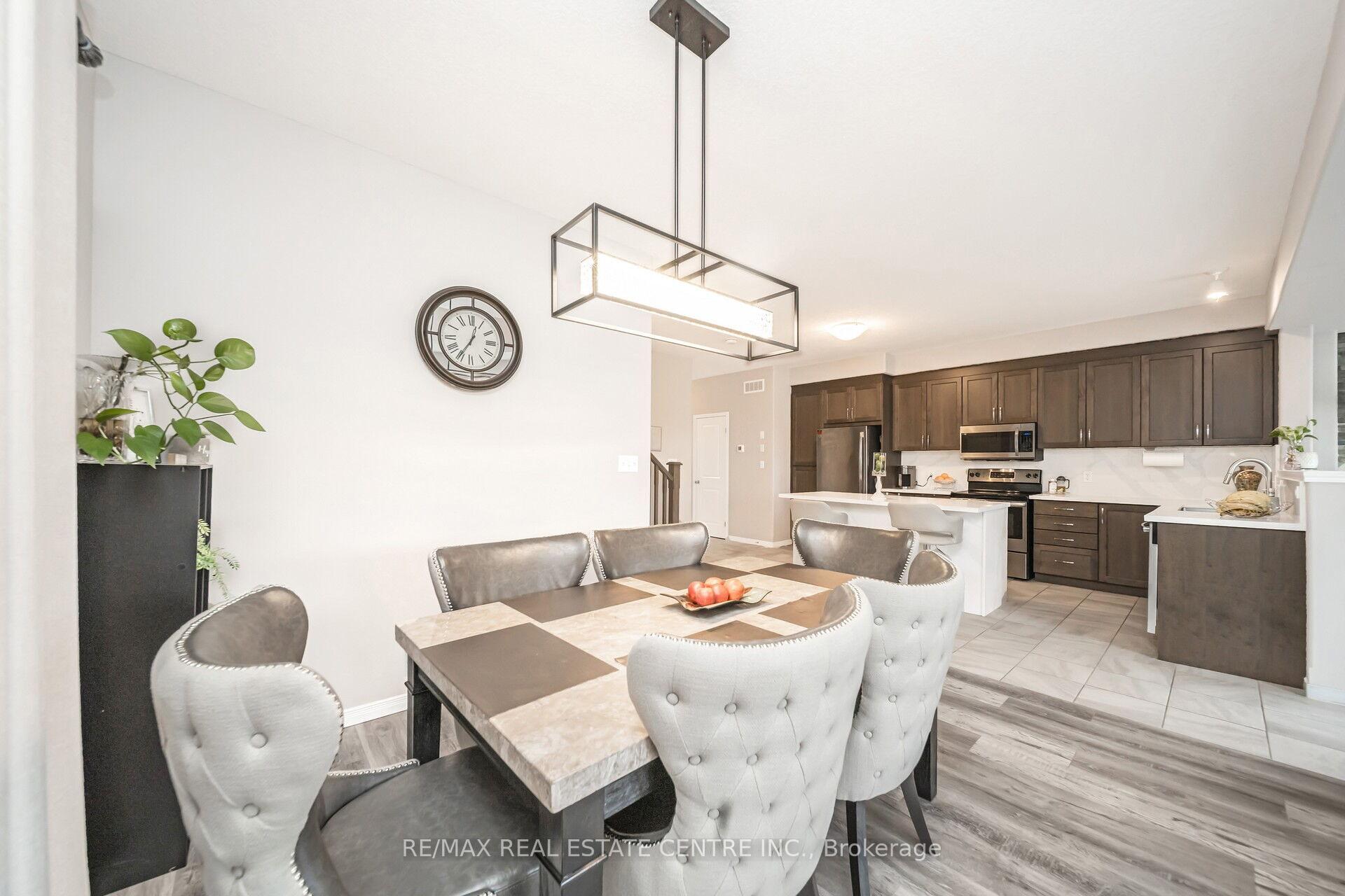 Photo 15 of 275 Buttonbush Street, Waterloo — HOMEH