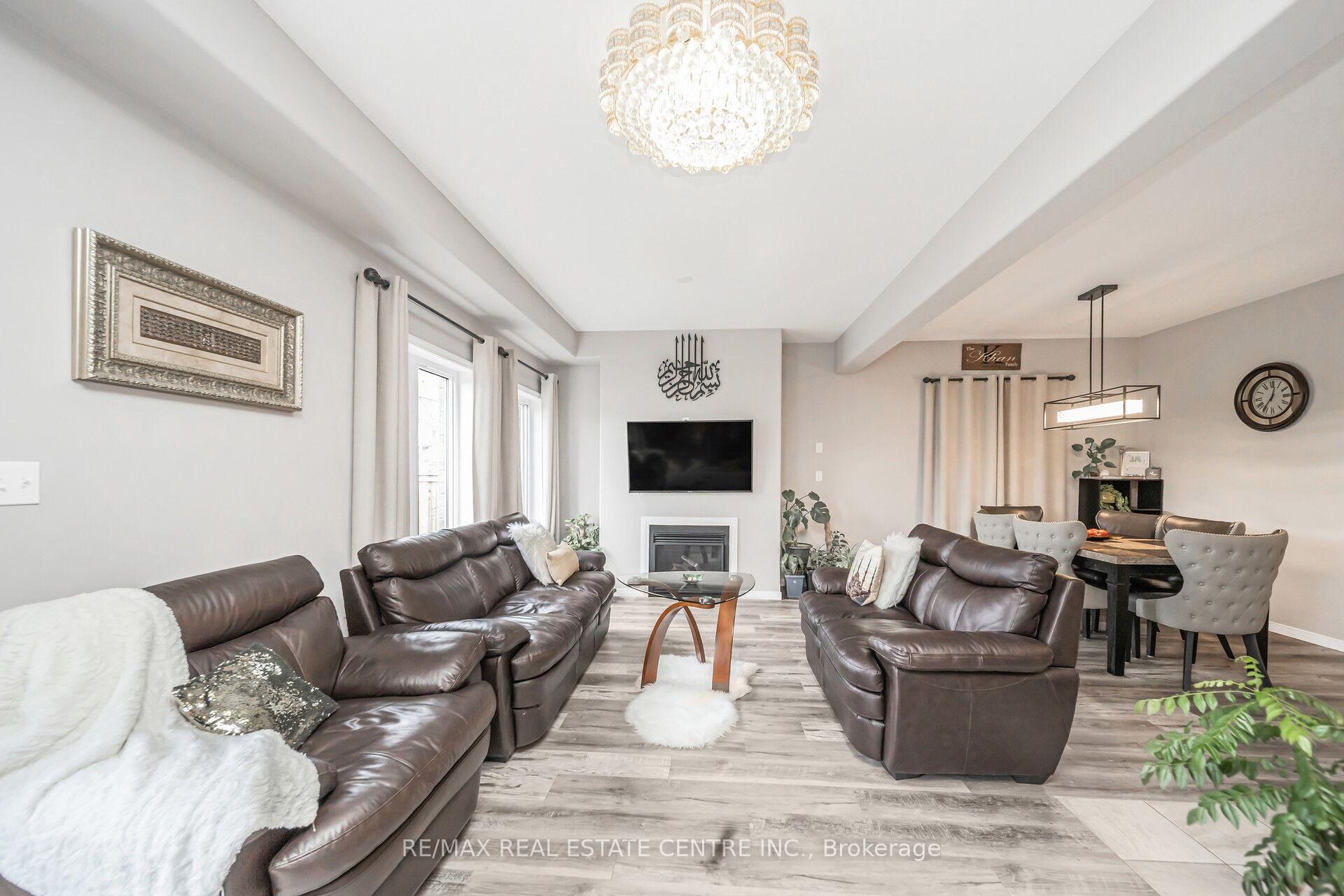 Photo 17 of 275 Buttonbush Street, Waterloo — HOMEH