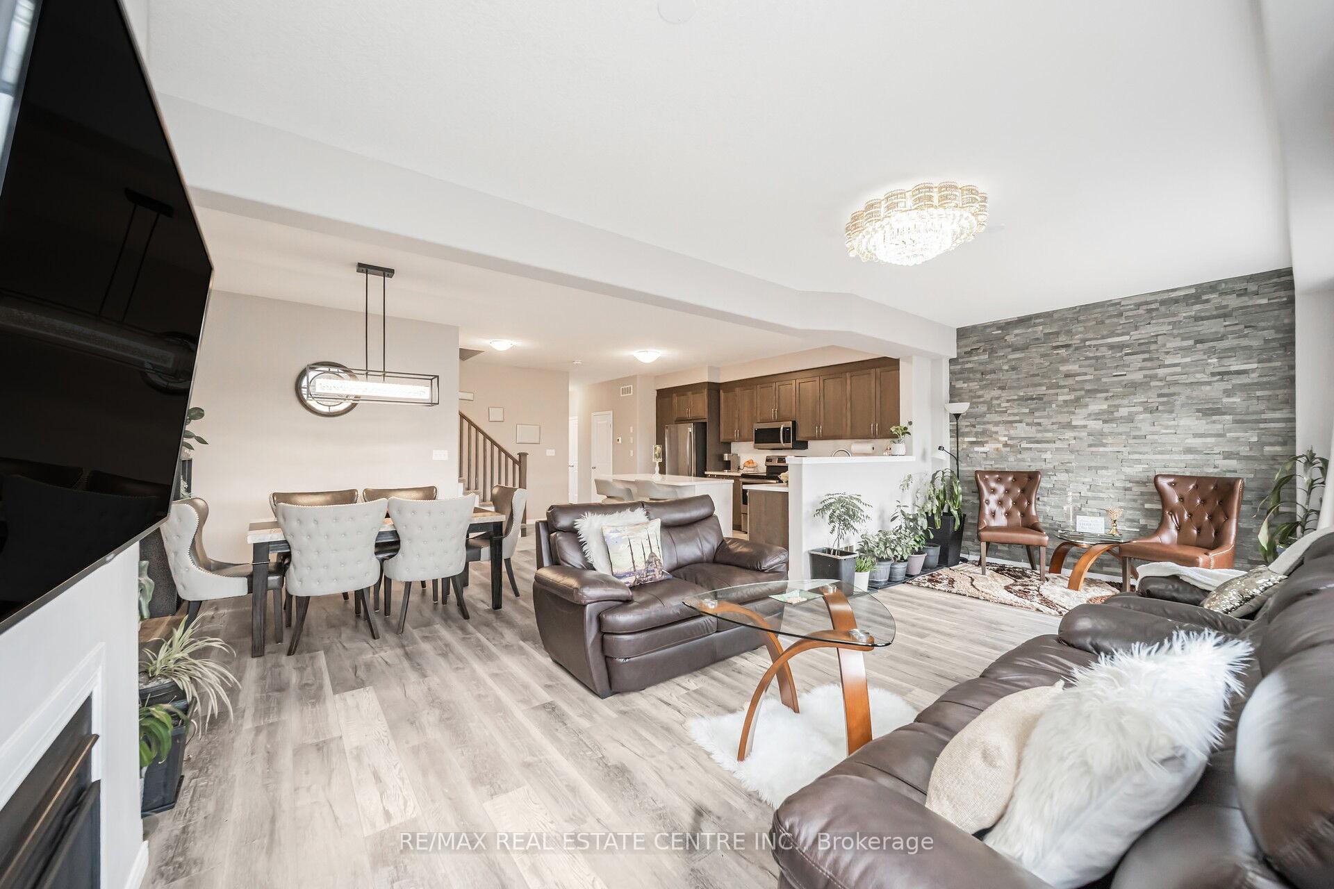 Photo 18 of 275 Buttonbush Street, Waterloo — HOMEH