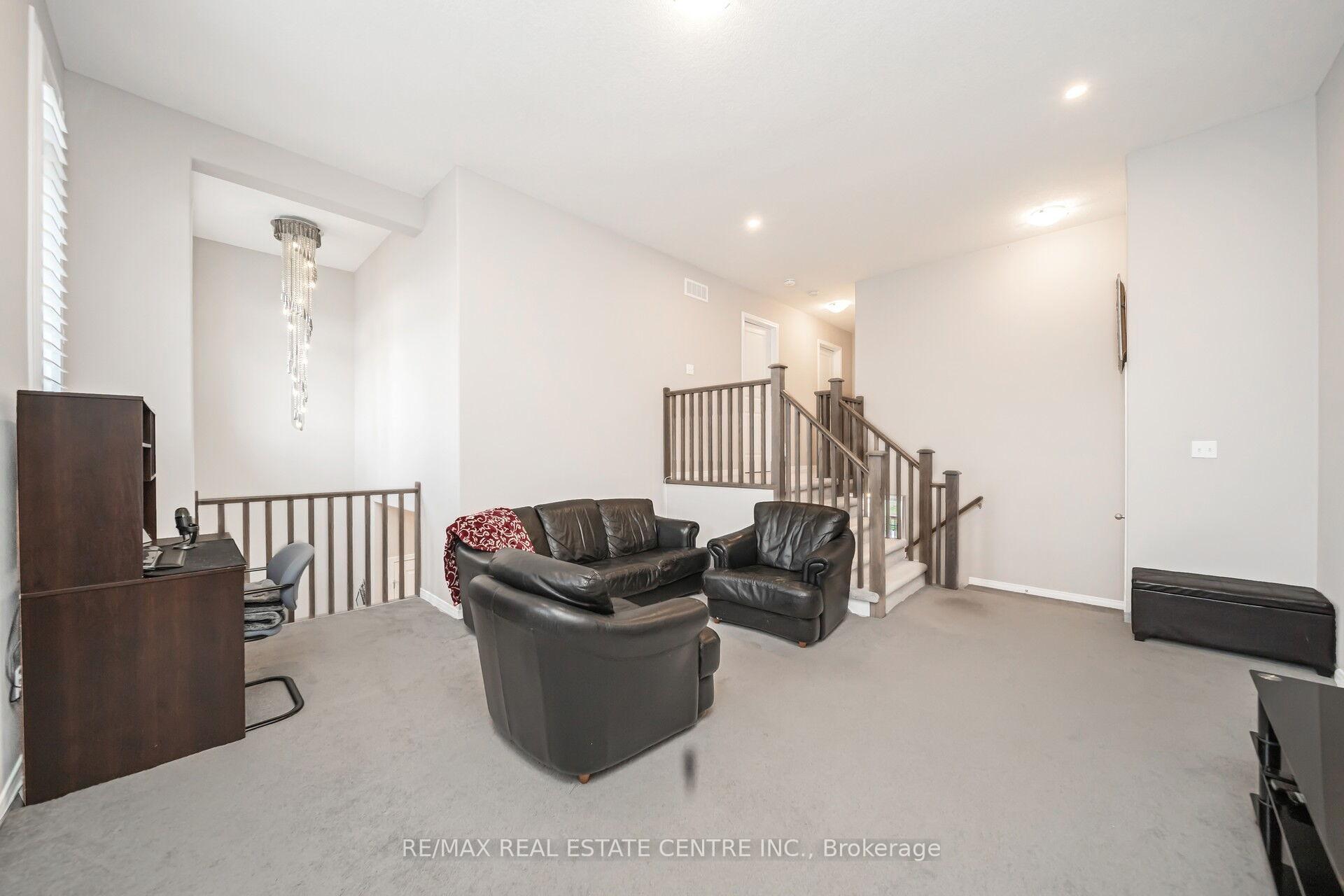 Photo 23 of 275 Buttonbush Street, Waterloo — HOMEH