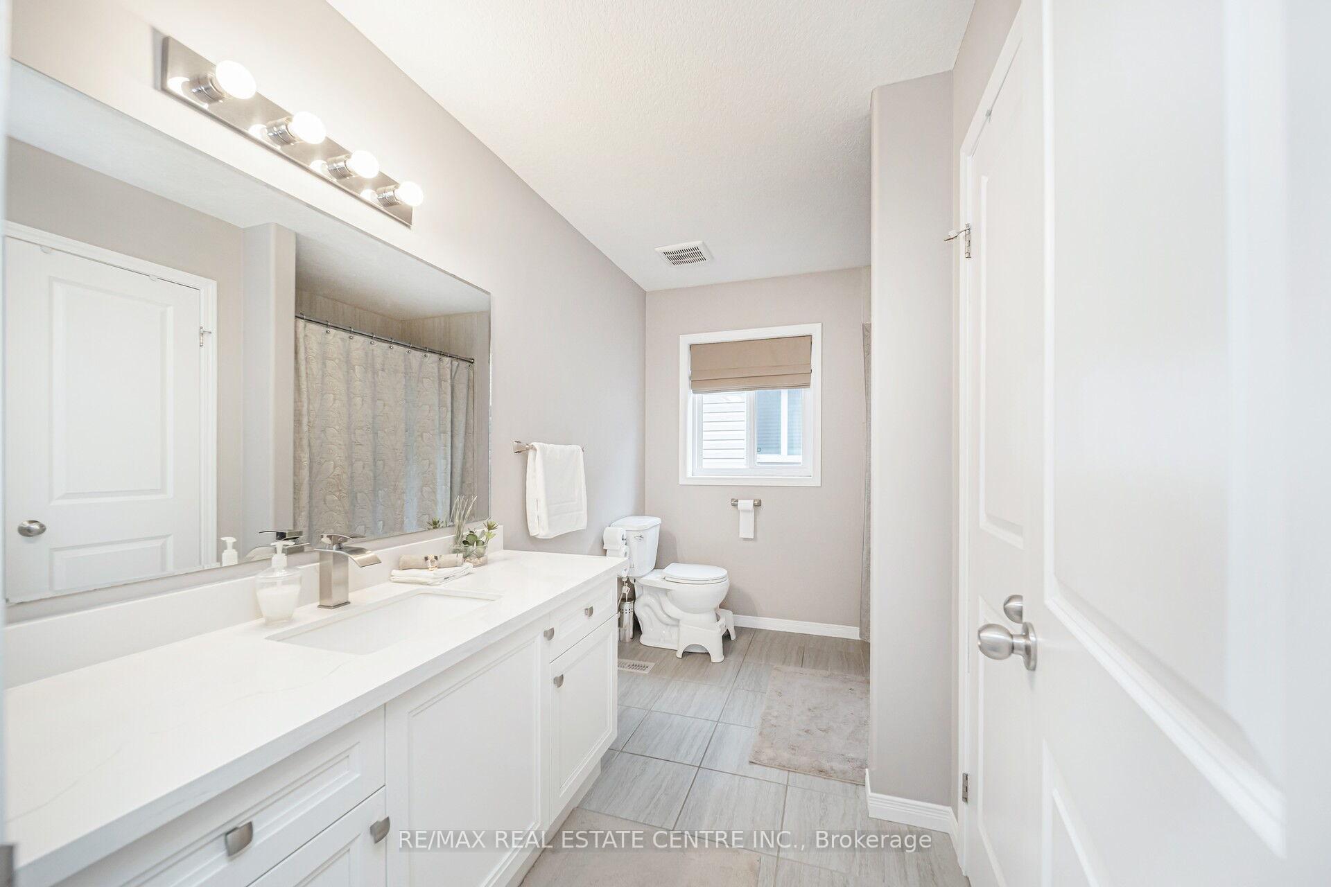 Photo 31 of 275 Buttonbush Street, Waterloo — HOMEH