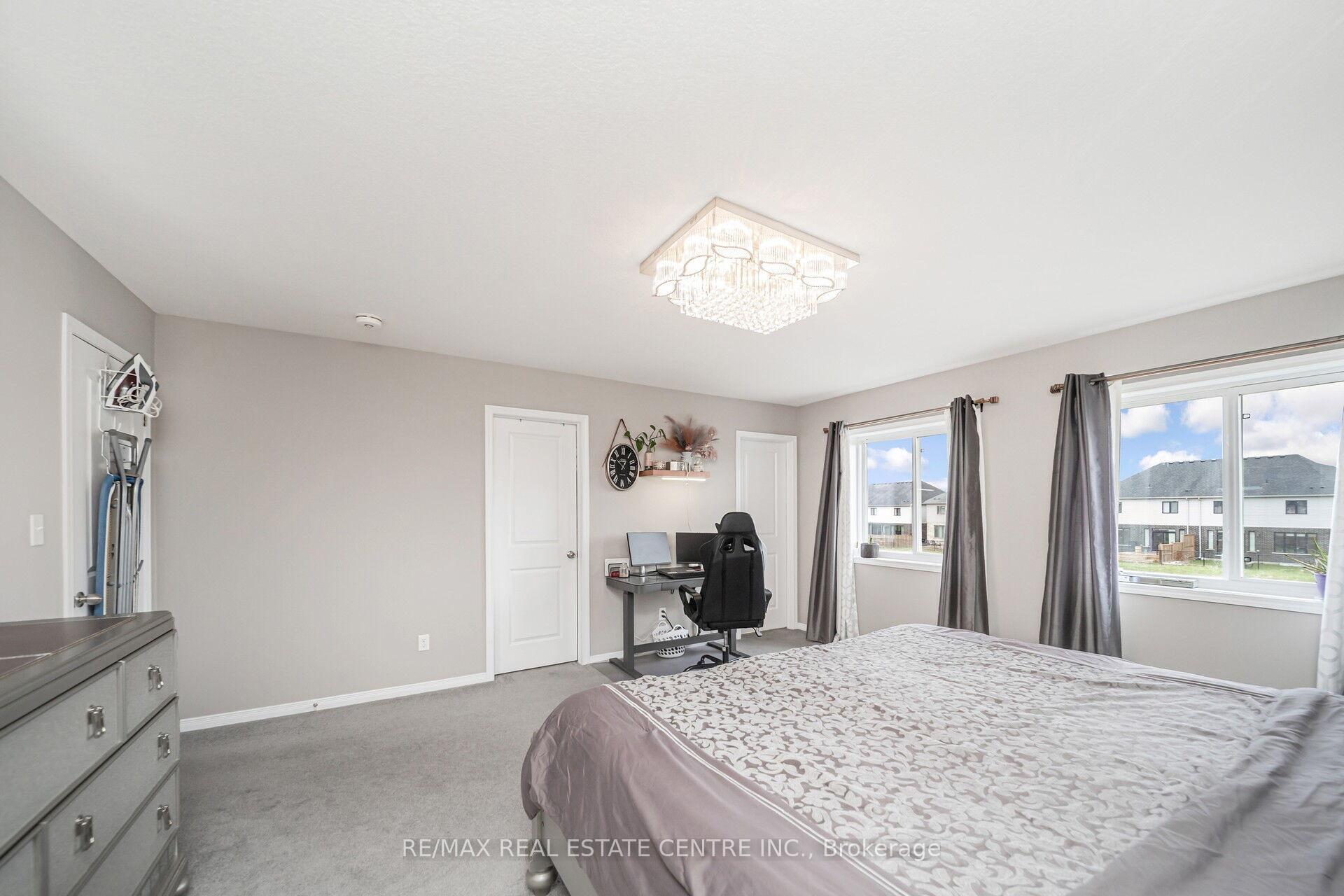 Photo 38 of 275 Buttonbush Street, Waterloo — HOMEH