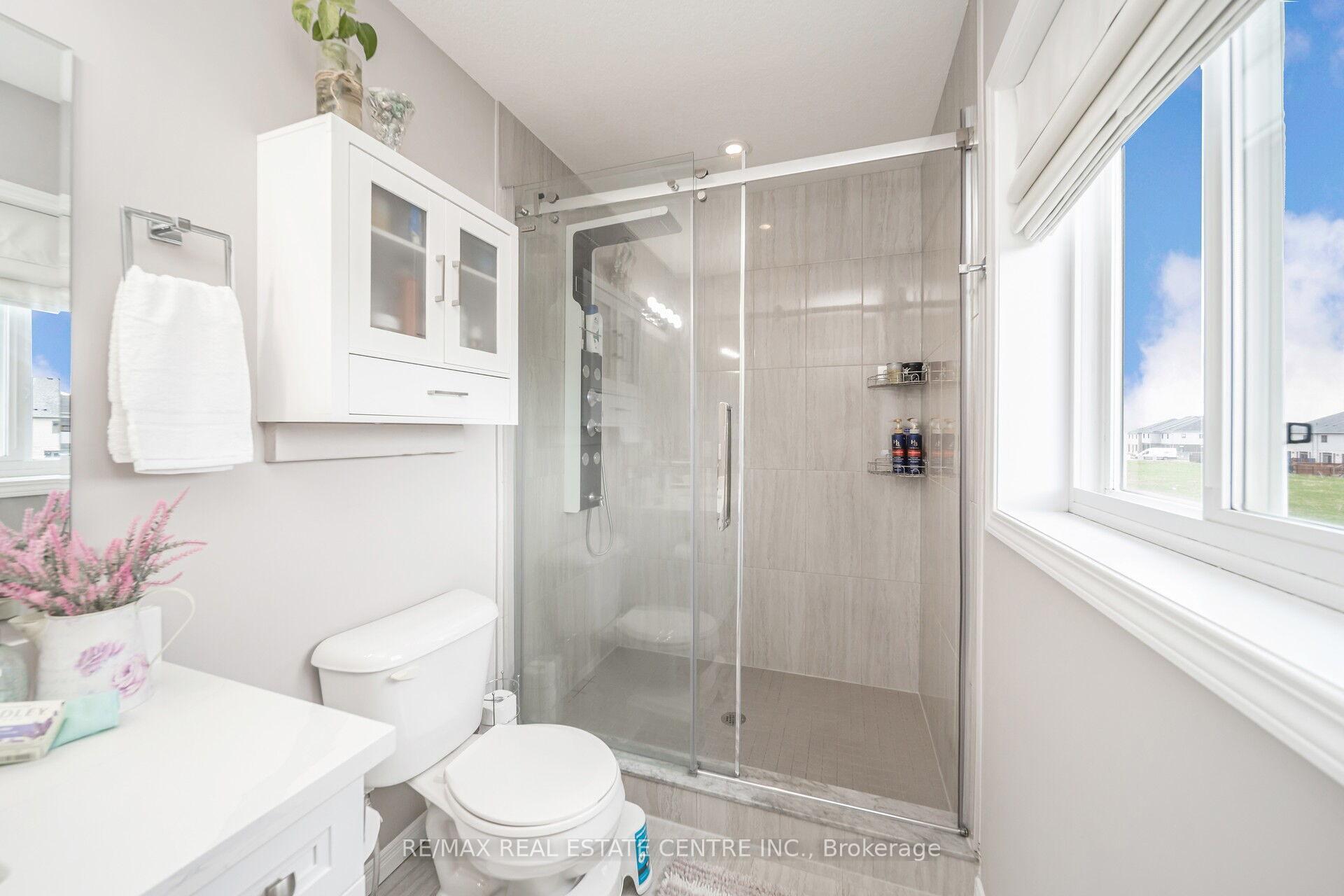 Photo 40 of 275 Buttonbush Street, Waterloo — HOMEH