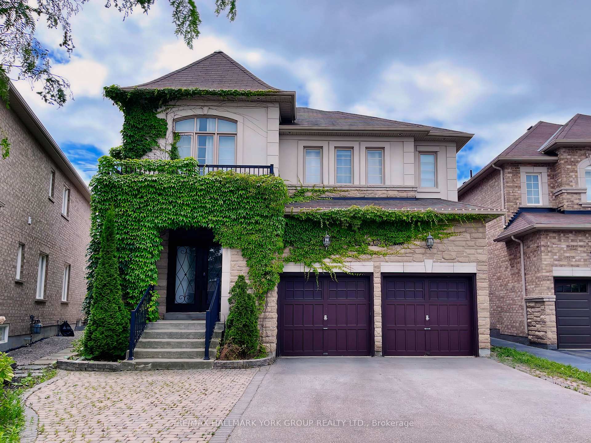 Photo 1 of 311 Twin Hills Crescent, Vaughan, Vellore Village — HOMEH